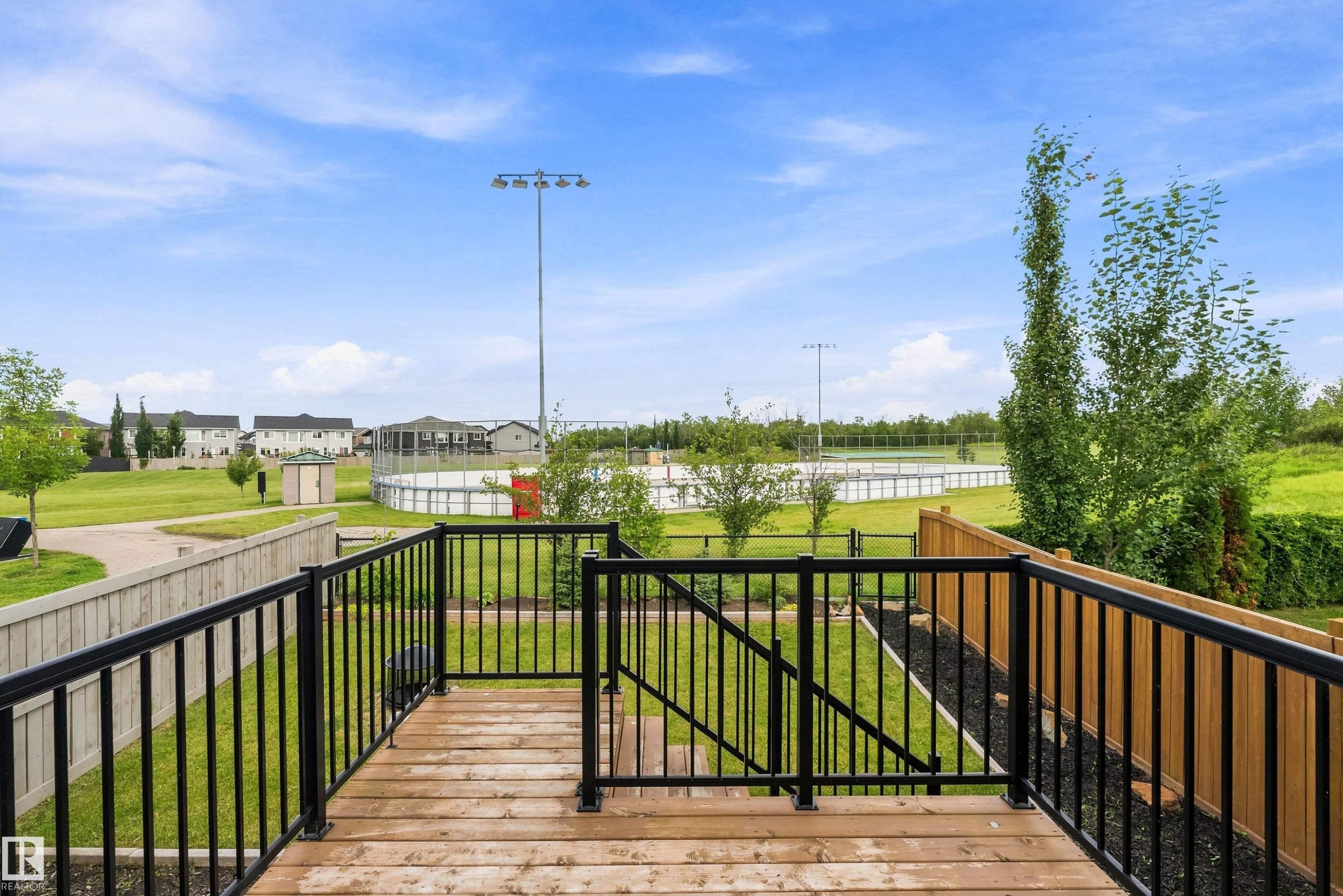 28 Rolston Close, Leduc, AB - Outdoor