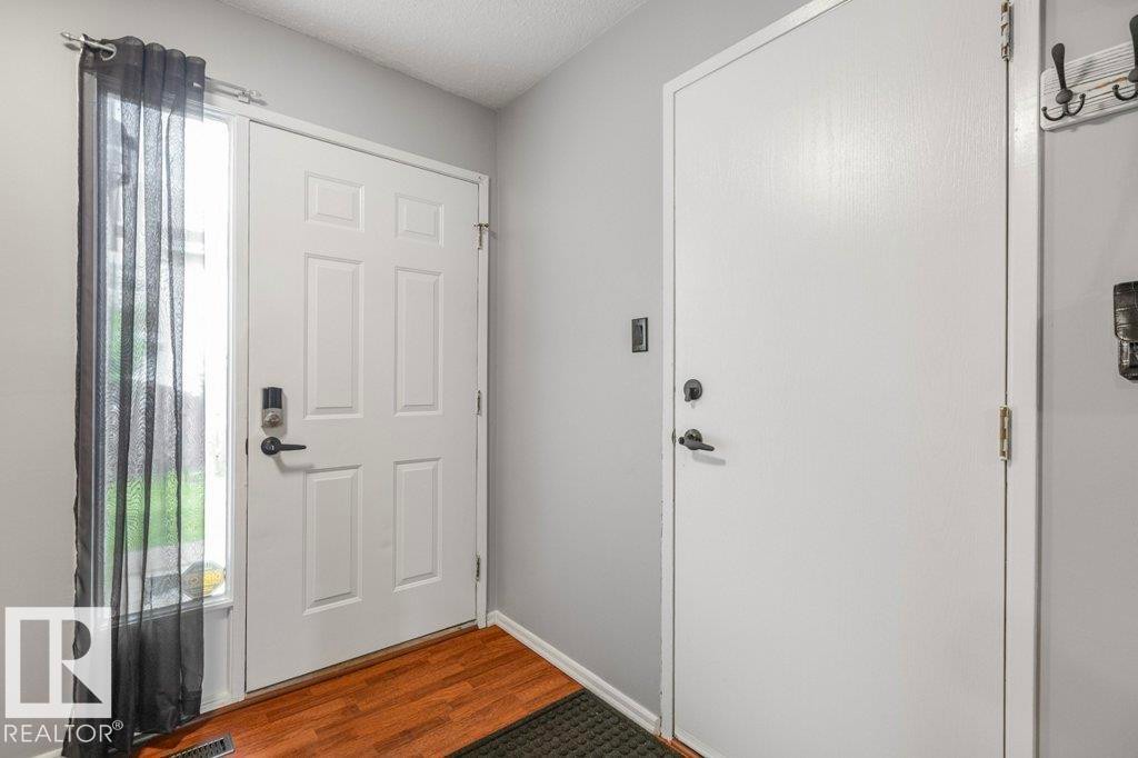 6010 173 Street Nw, Edmonton, AB - Indoor Photo Showing Other Room