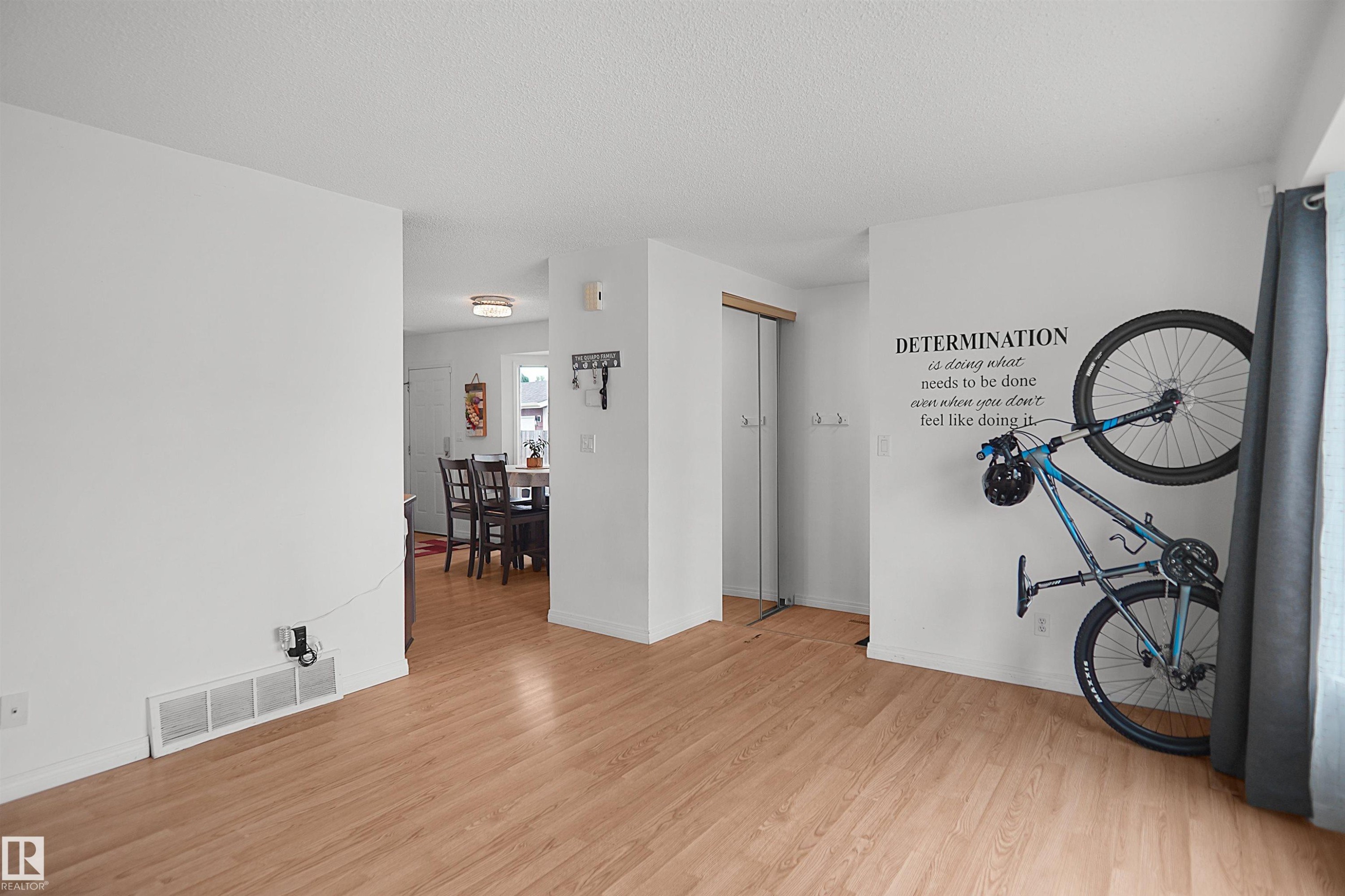 18322 71A Avenue Nw, Edmonton, AB - Indoor Photo Showing Other Room