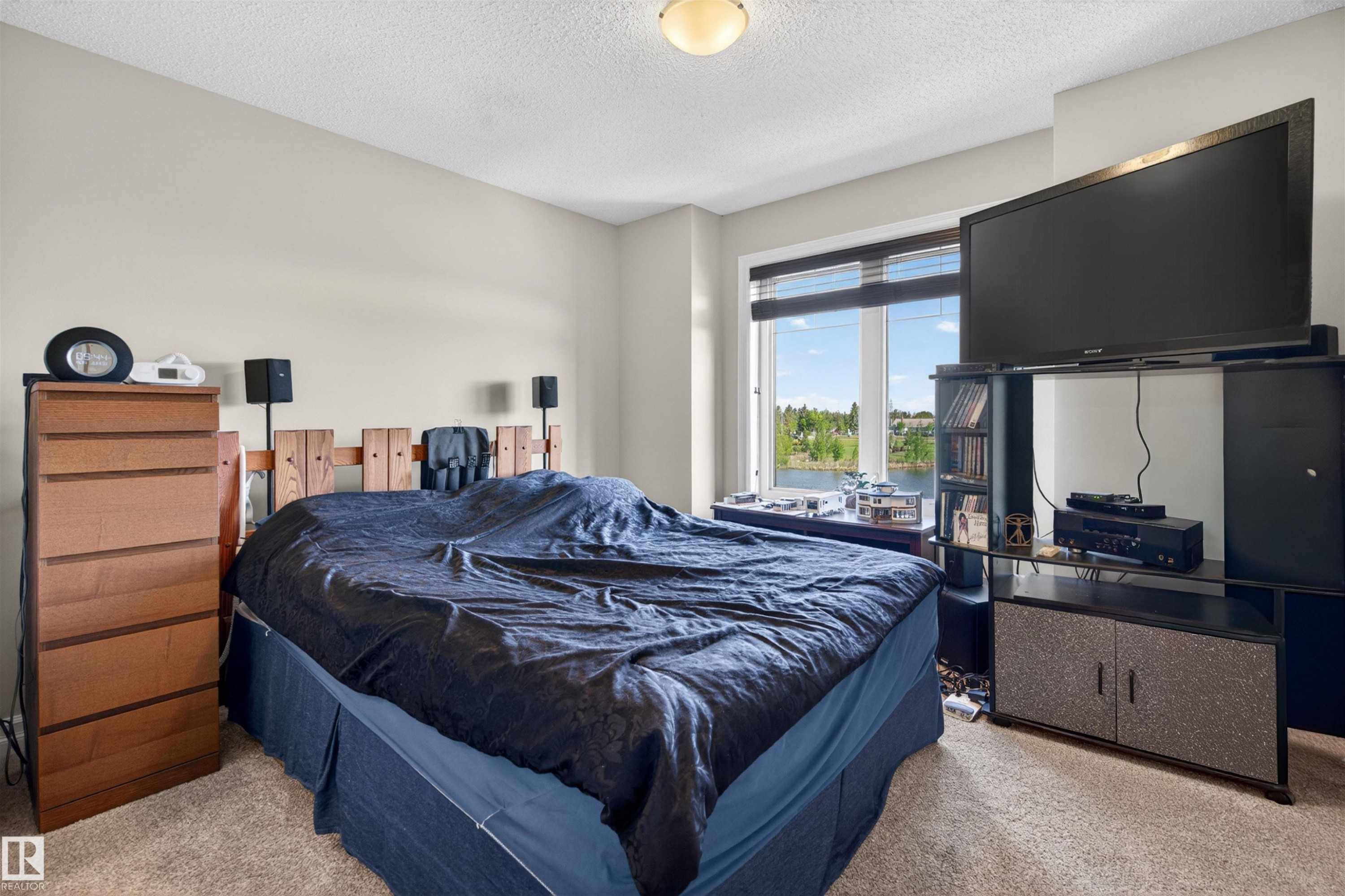 #111 804 Welsh Dr Sw, Edmonton, AB - Indoor Photo Showing Bedroom