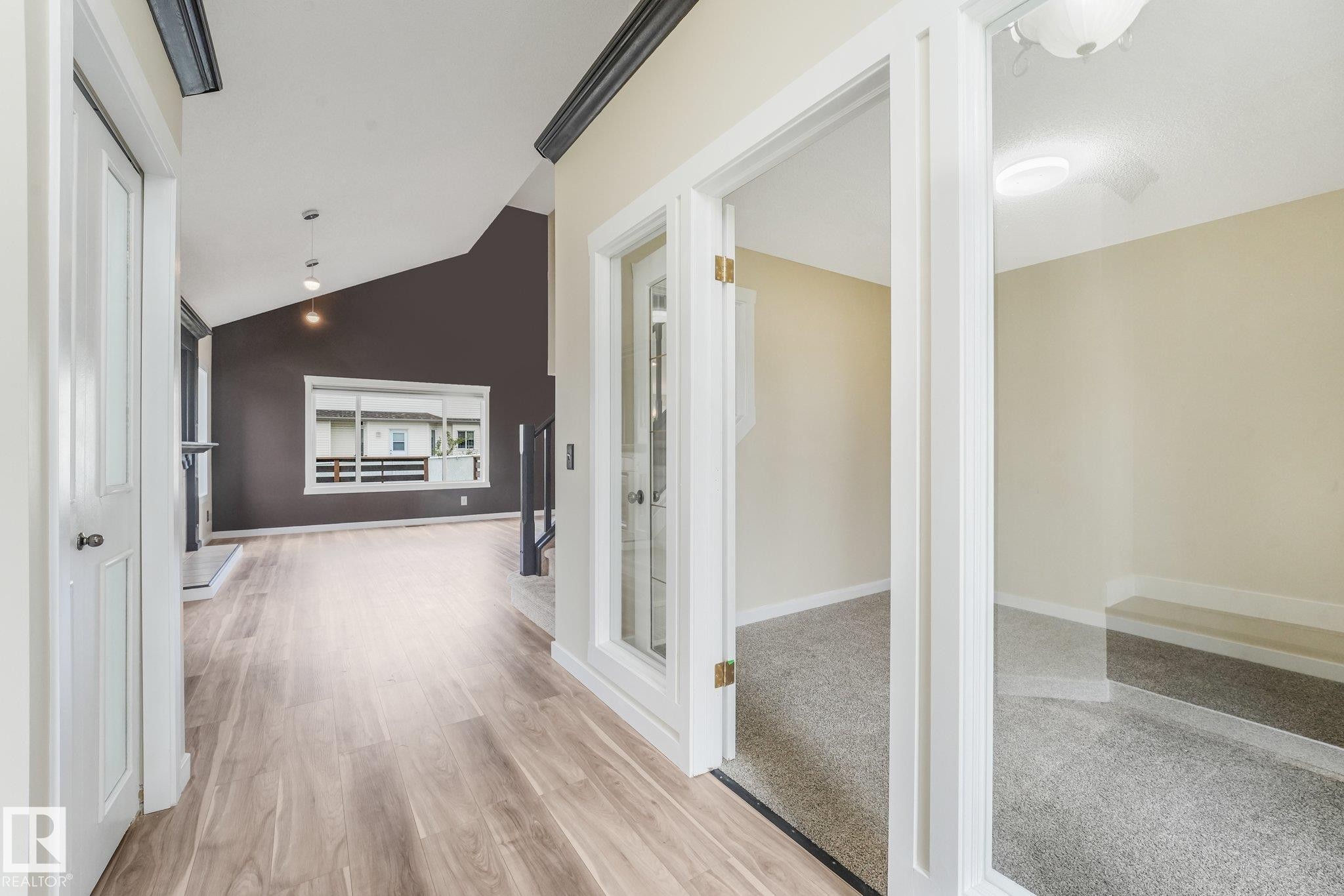 16523 89 Street Nw, Edmonton, AB - Indoor Photo Showing Other Room