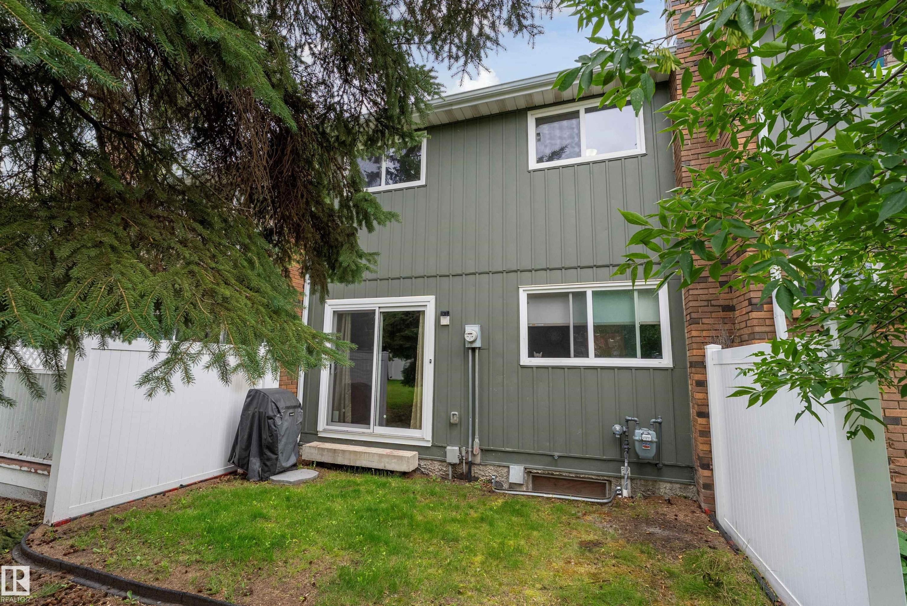 3912 134 Avenue Nw, Edmonton, AB