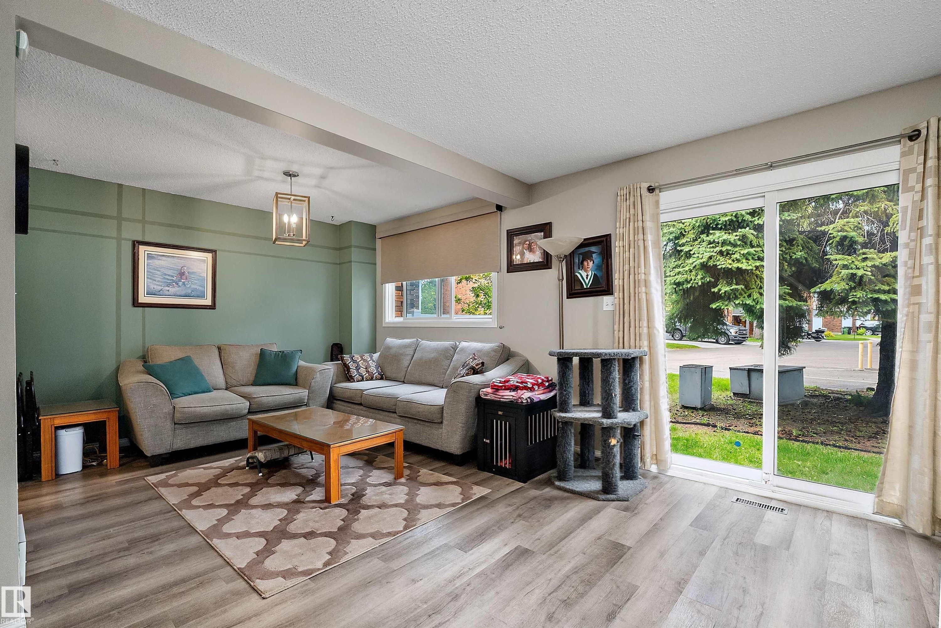 3912 134 Avenue Nw, Edmonton, AB