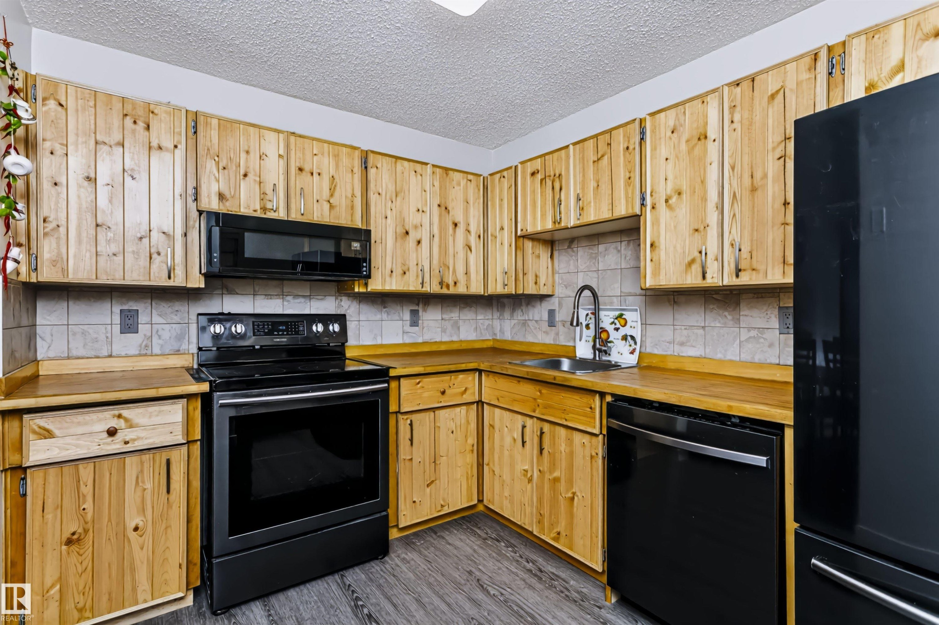 #208 9810 178 St Nw, Edmonton, AB