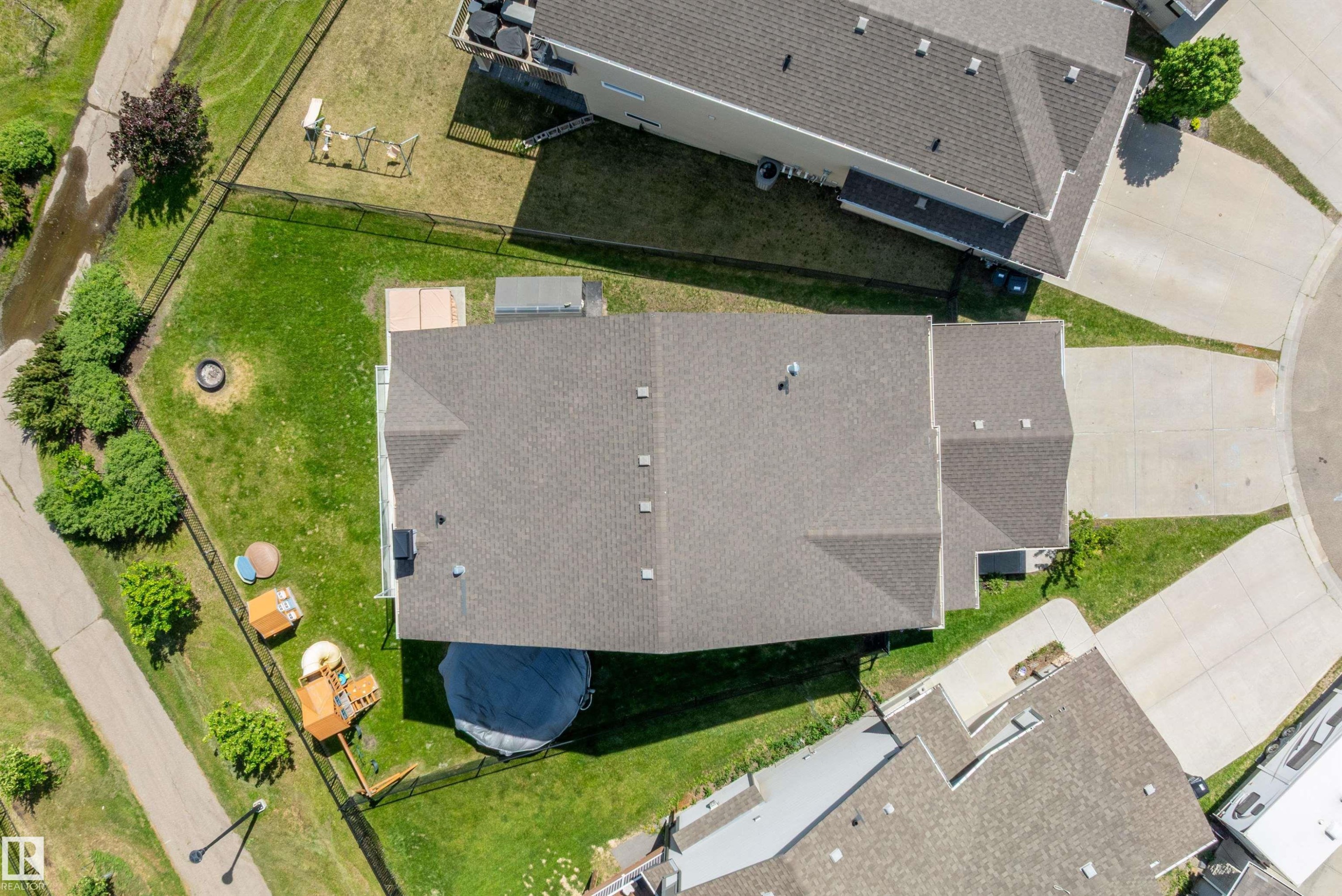 3332 Cutler Crescent Sw, Edmonton, AB - Outdoor