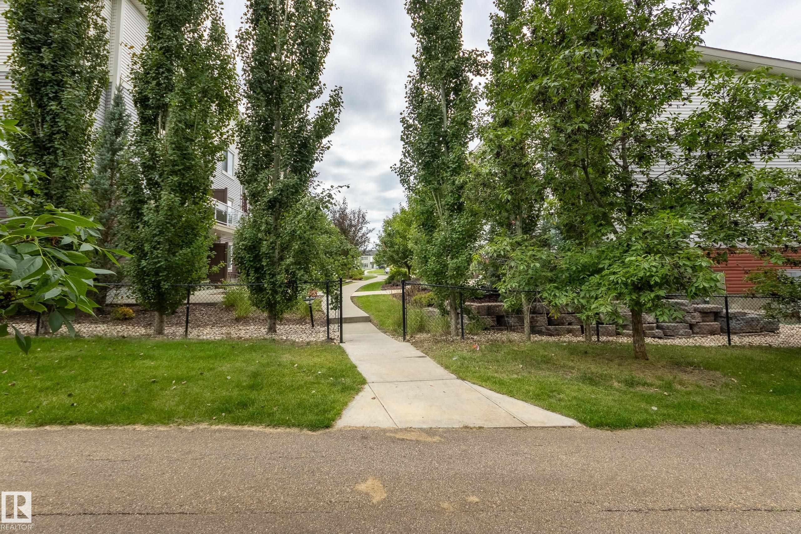 #39 804 Welsh Dr Sw, Edmonton, AB - Outdoor