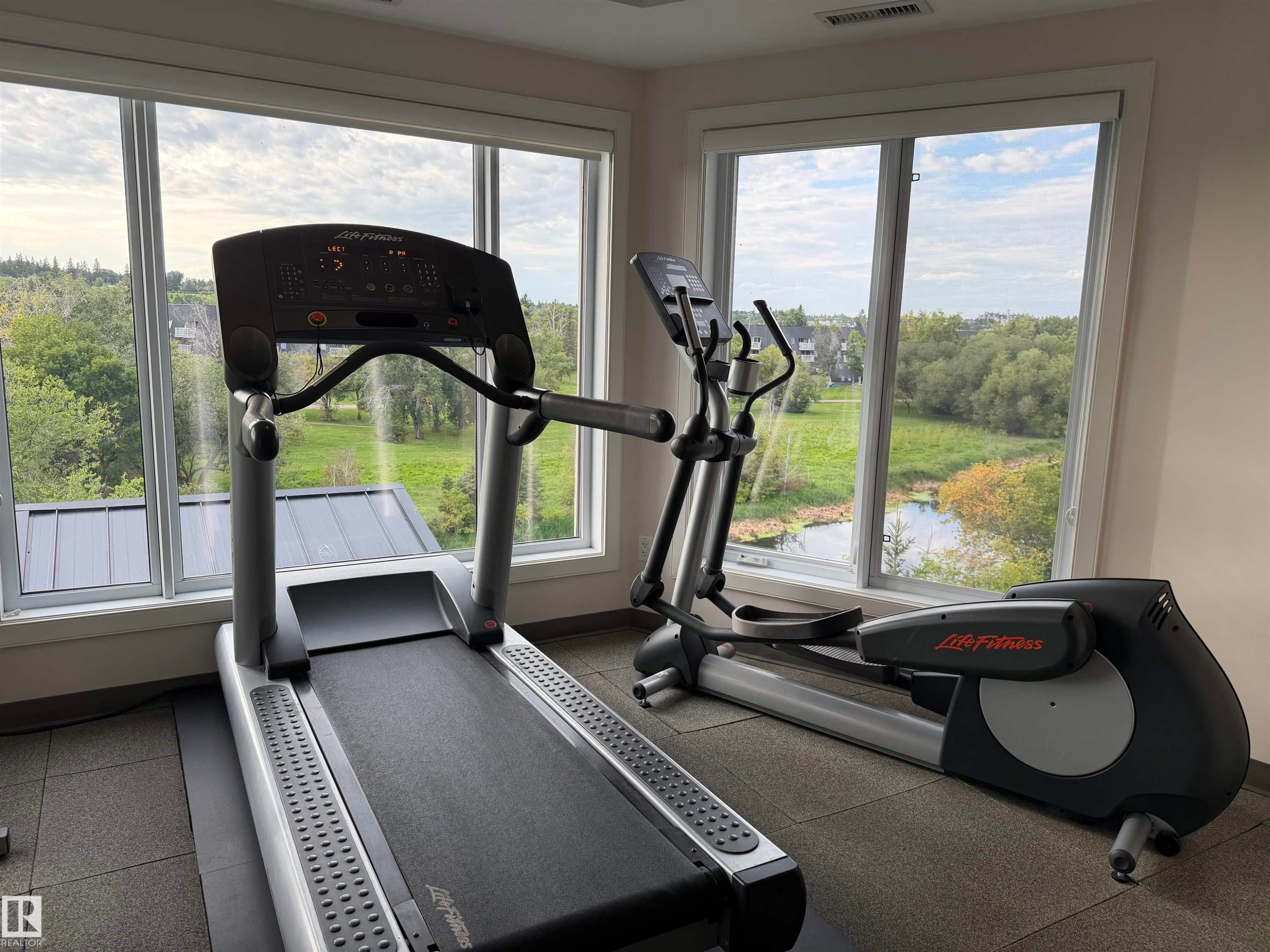 #303 35 Sturgeon Rd, St. Albert, AB - Indoor Photo Showing Gym Room