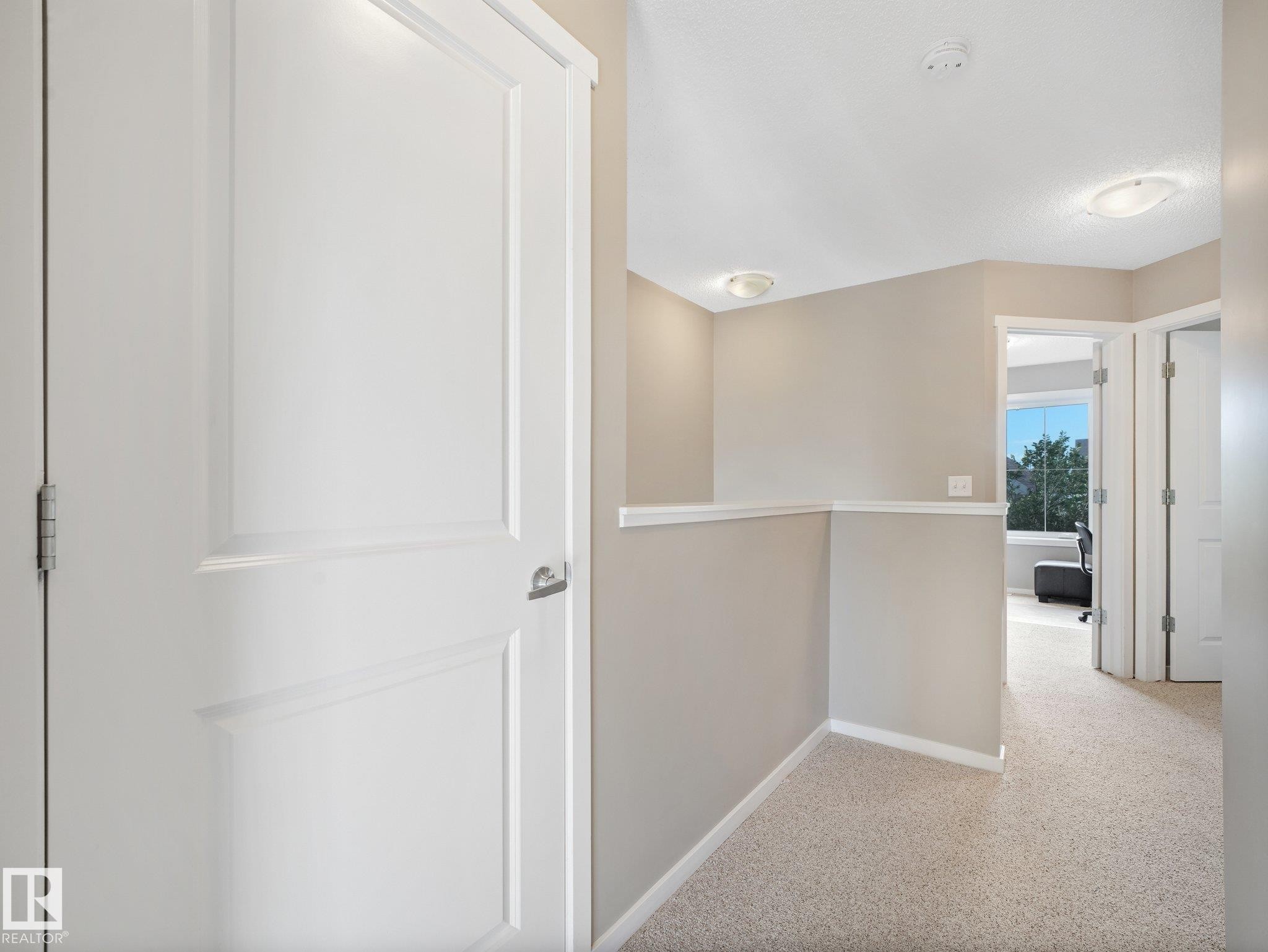 #55 603 Watt Bv Sw, Edmonton, AB - Indoor Photo Showing Other Room