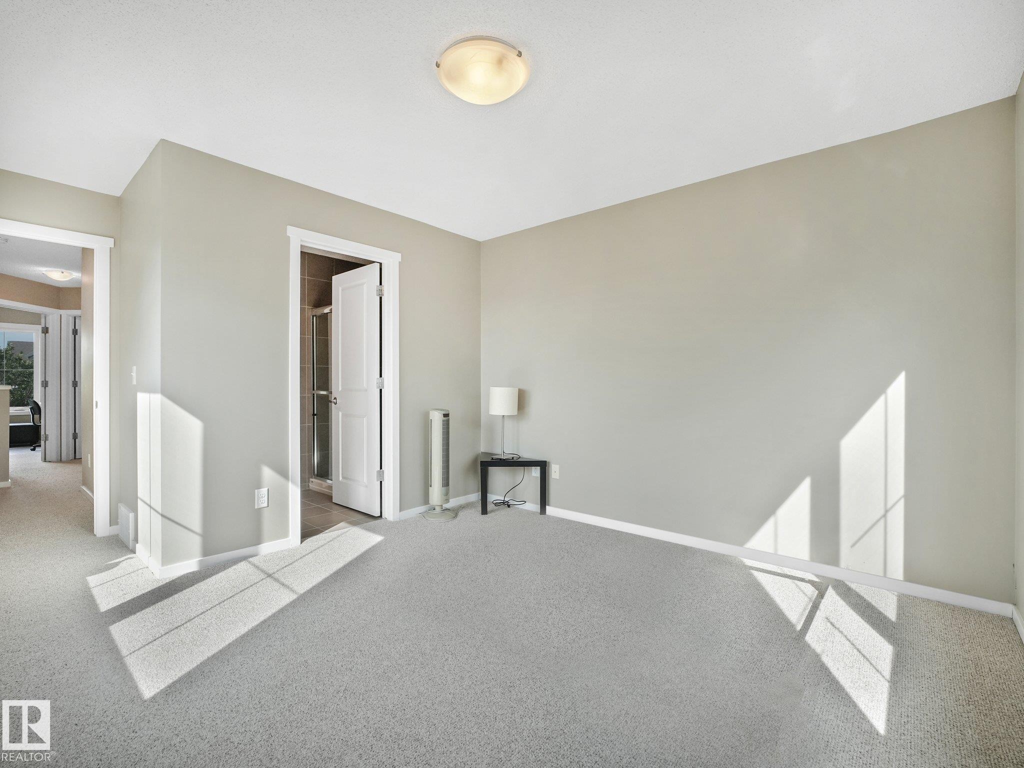 #55 603 Watt Bv Sw, Edmonton, AB - Indoor Photo Showing Other Room