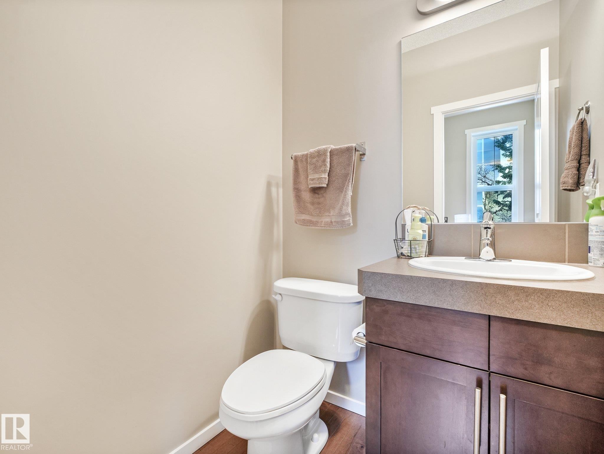 #55 603 Watt Bv Sw, Edmonton, AB - Indoor Photo Showing Bathroom