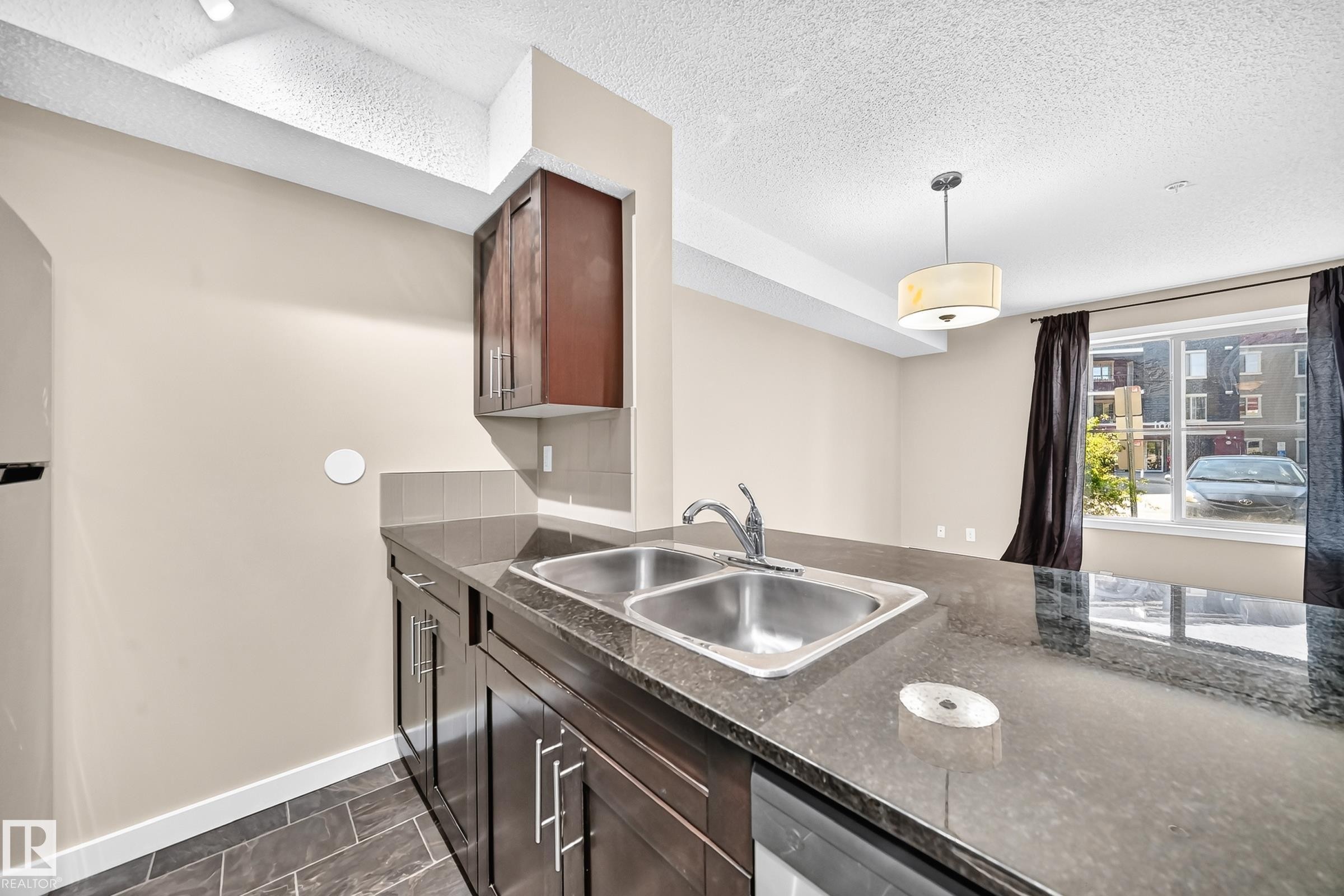 #109 1070 Mcconachie Bv Nw, Edmonton, AB