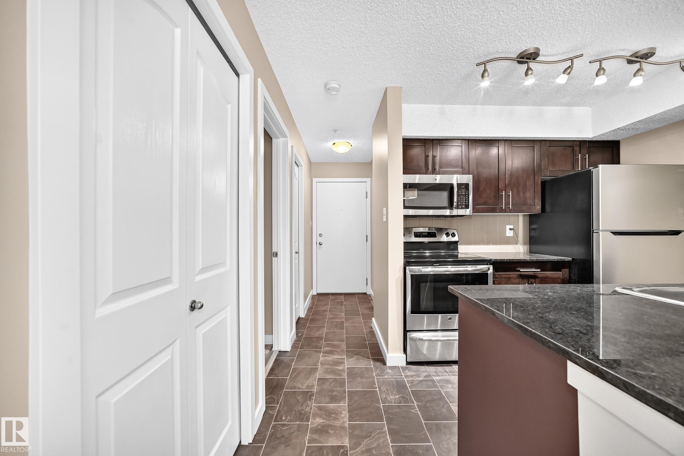 #109 1070 Mcconachie Bv Nw, Edmonton, AB