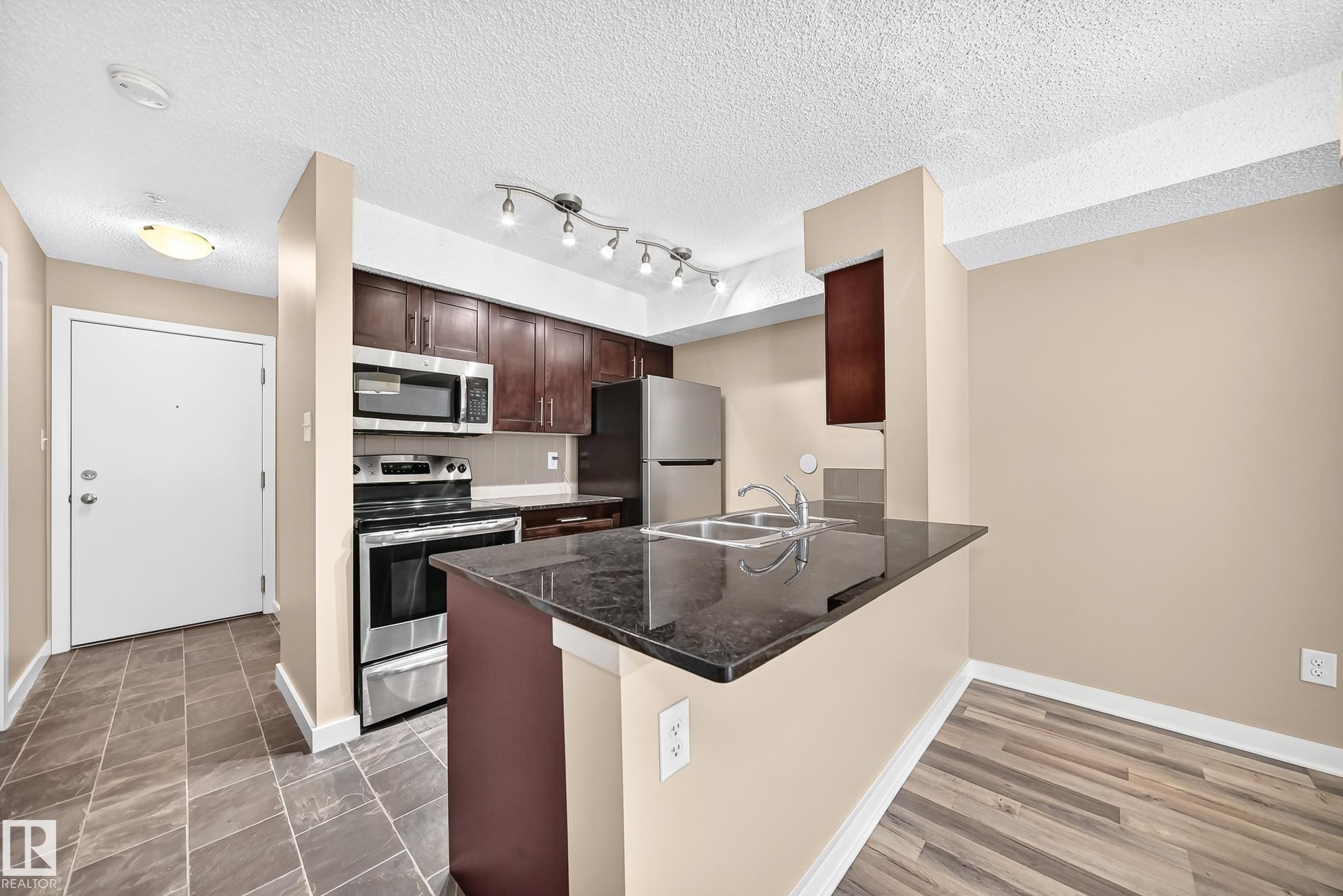 #109 1070 Mcconachie Bv Nw, Edmonton, AB