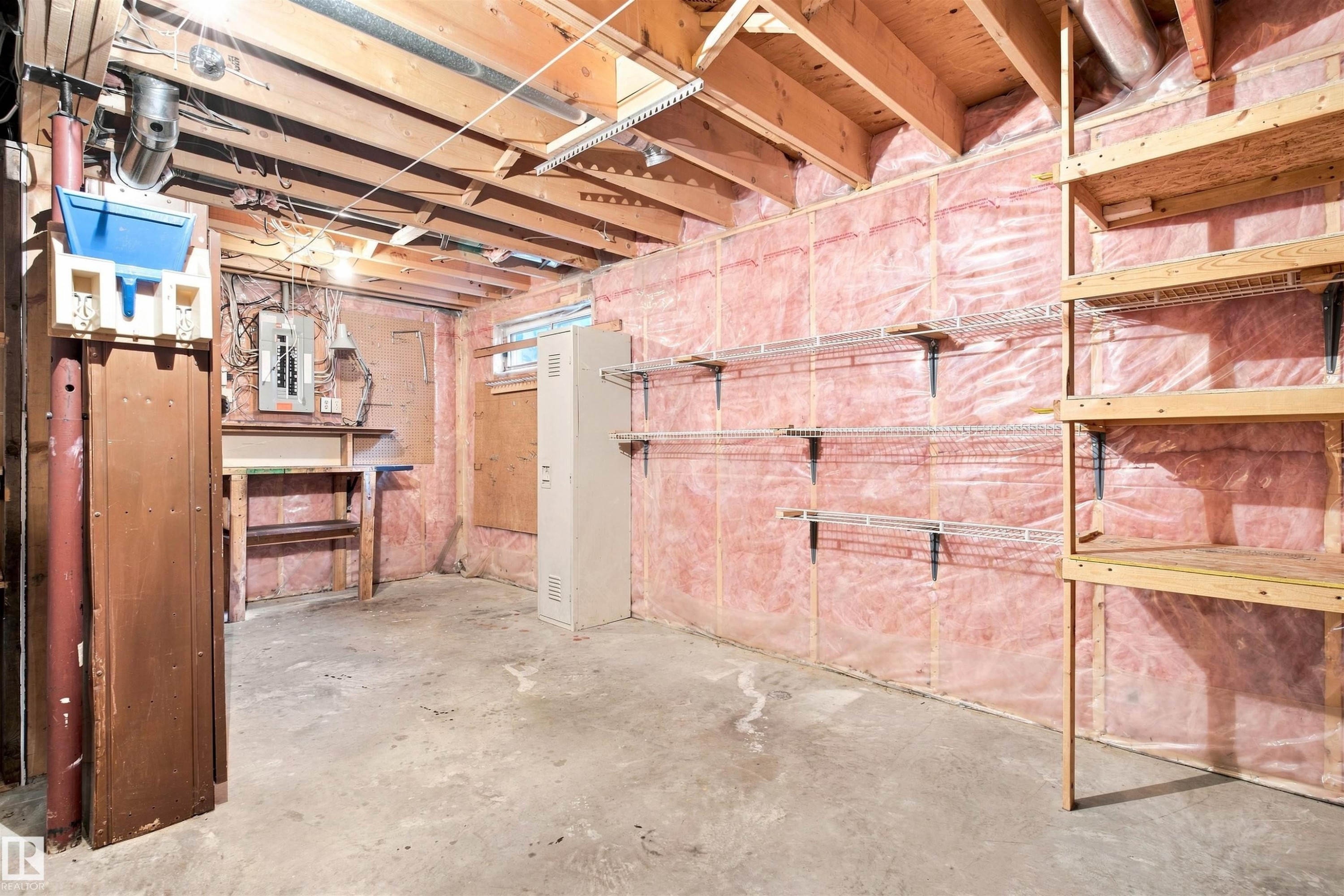 #1 3311 58 St Nw, Edmonton, AB - Indoor Photo Showing Basement