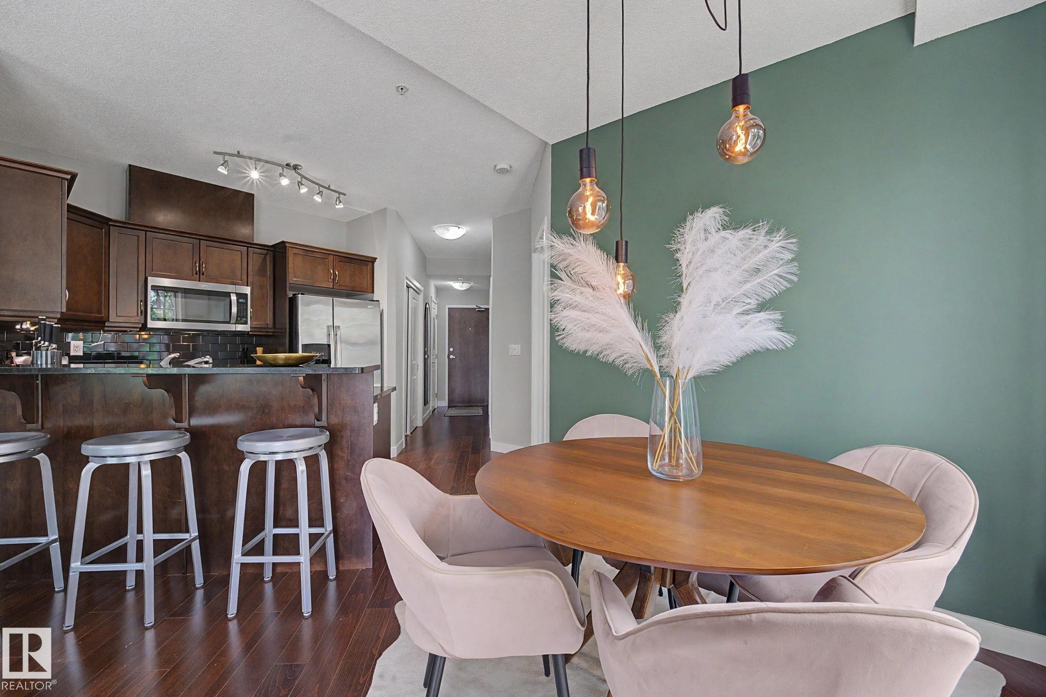 #307 7907 109 St Nw, Edmonton, AB - Indoor Photo Showing Dining Room