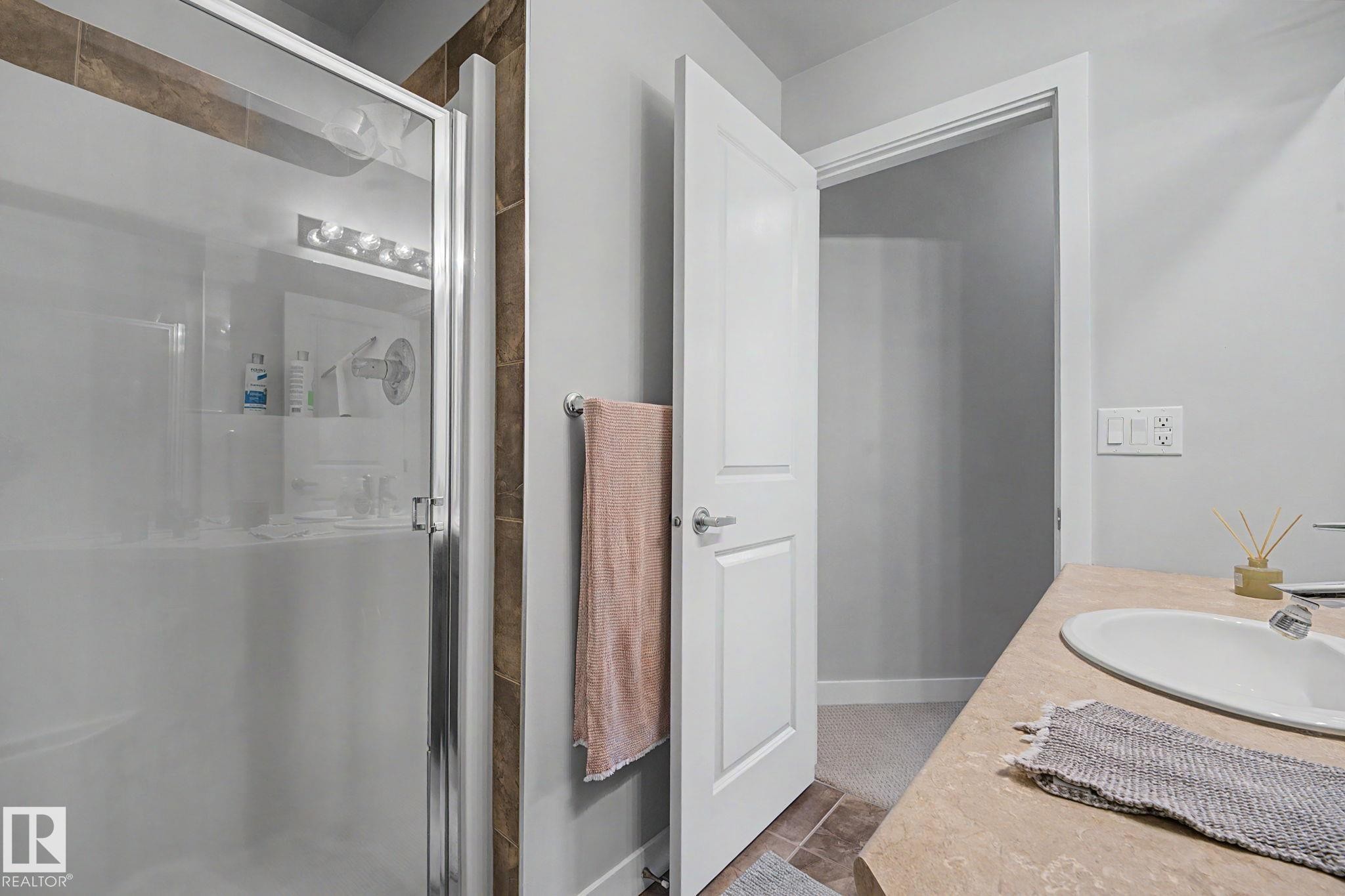 #307 7907 109 St Nw, Edmonton, AB - Indoor Photo Showing Bathroom