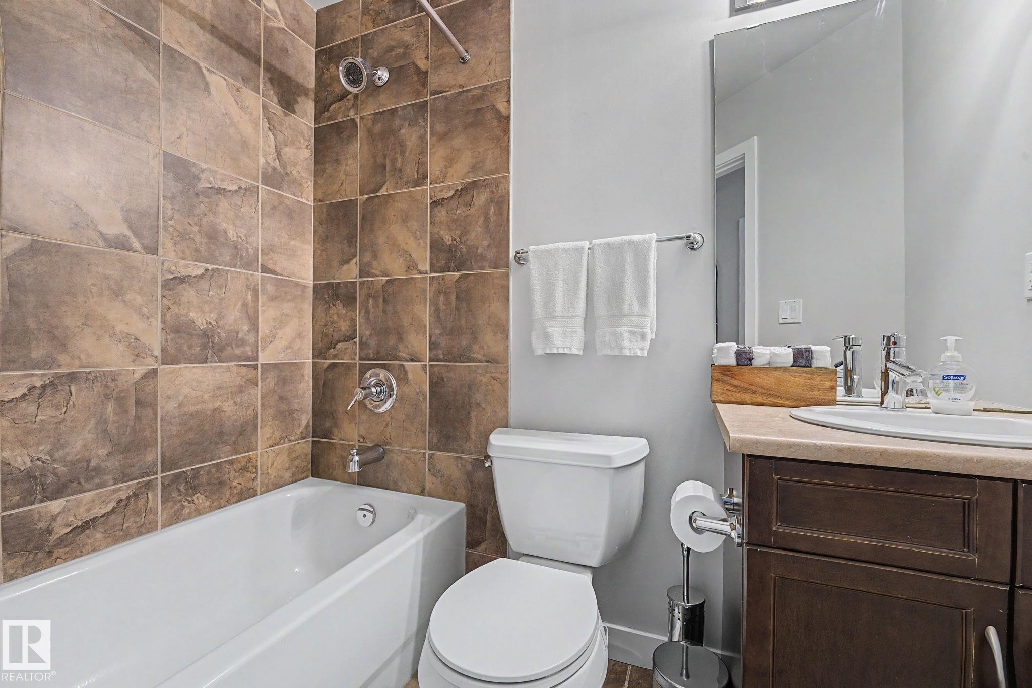 #307 7907 109 St Nw, Edmonton, AB - Indoor Photo Showing Bathroom