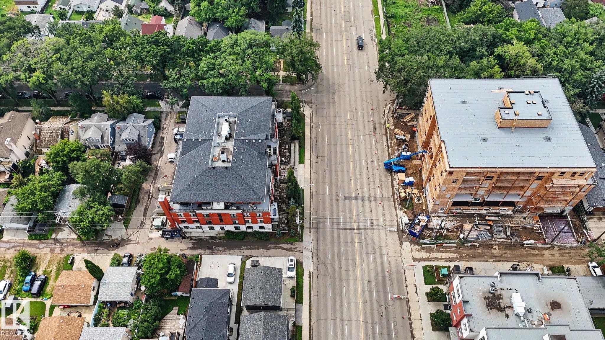 #307 7907 109 St Nw, Edmonton, AB - Outdoor