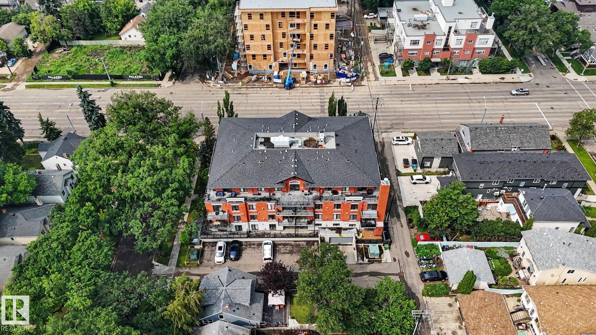 #307 7907 109 St Nw, Edmonton, AB - Outdoor