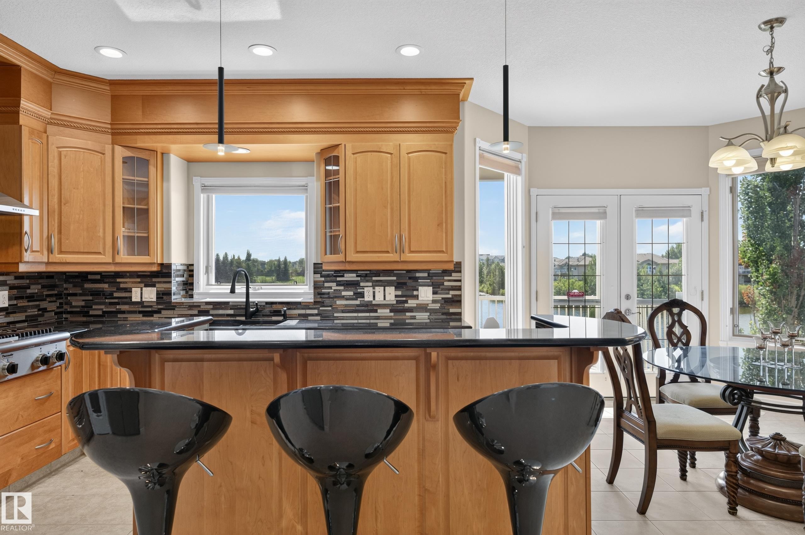 13527 158 Avenue Nw, Edmonton, AB - Indoor