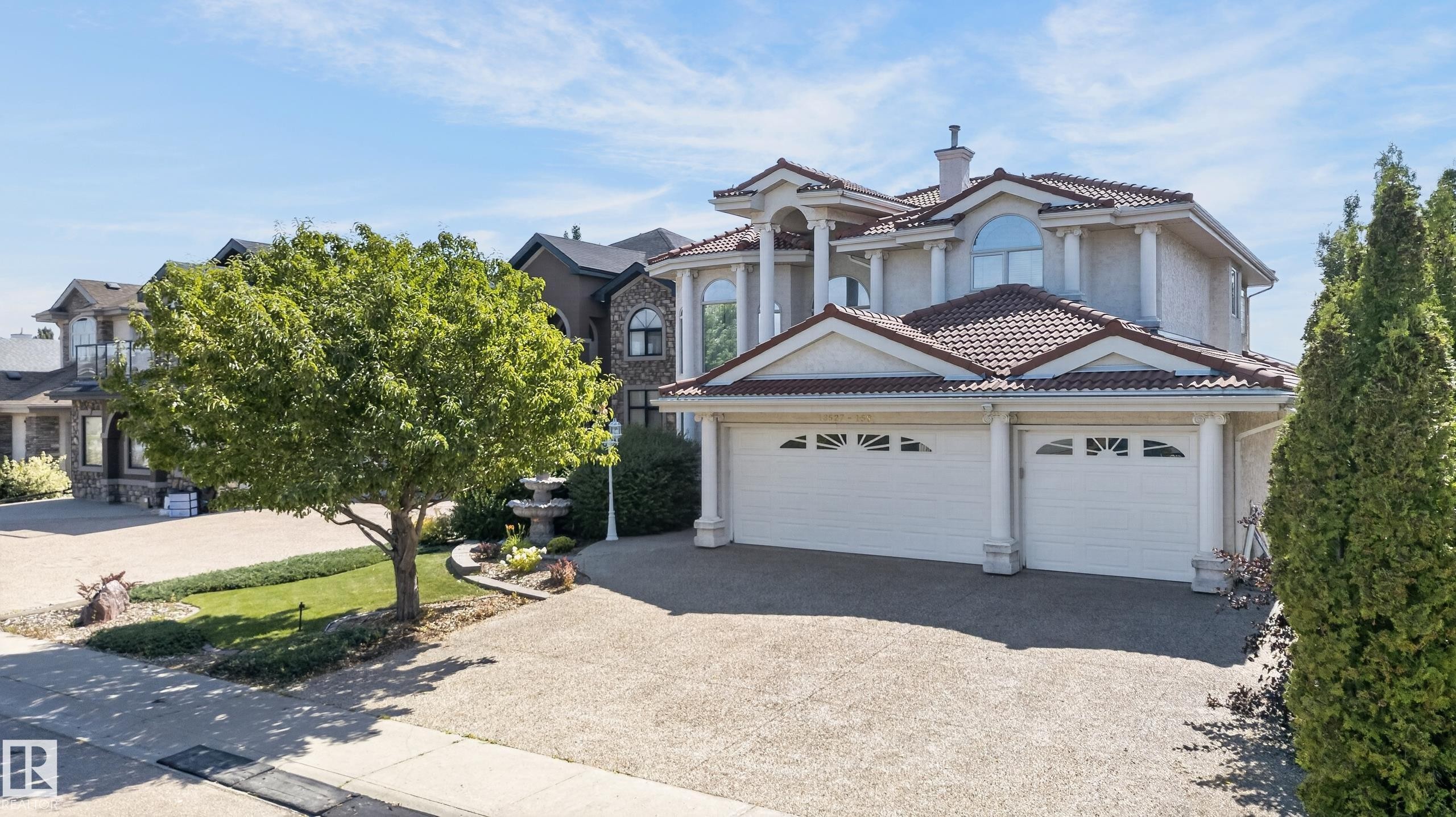13527 158 Avenue Nw, Edmonton, AB - Outdoor With Facade
