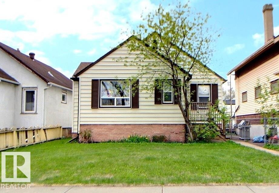 11626 87 Street Nw, Edmonton, AB - Outdoor