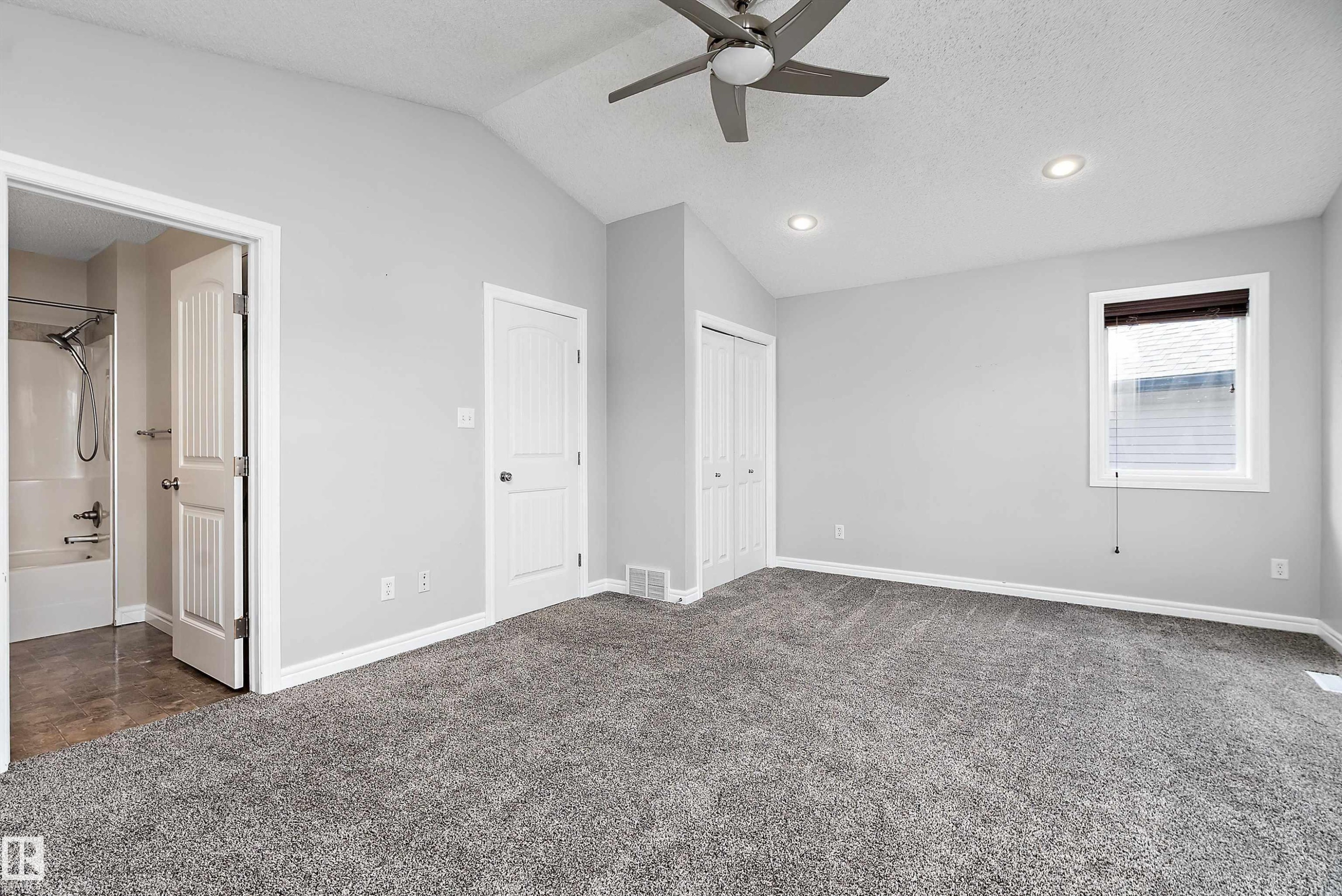 1103 115 Street Sw, Edmonton, AB - Indoor Photo Showing Other Room