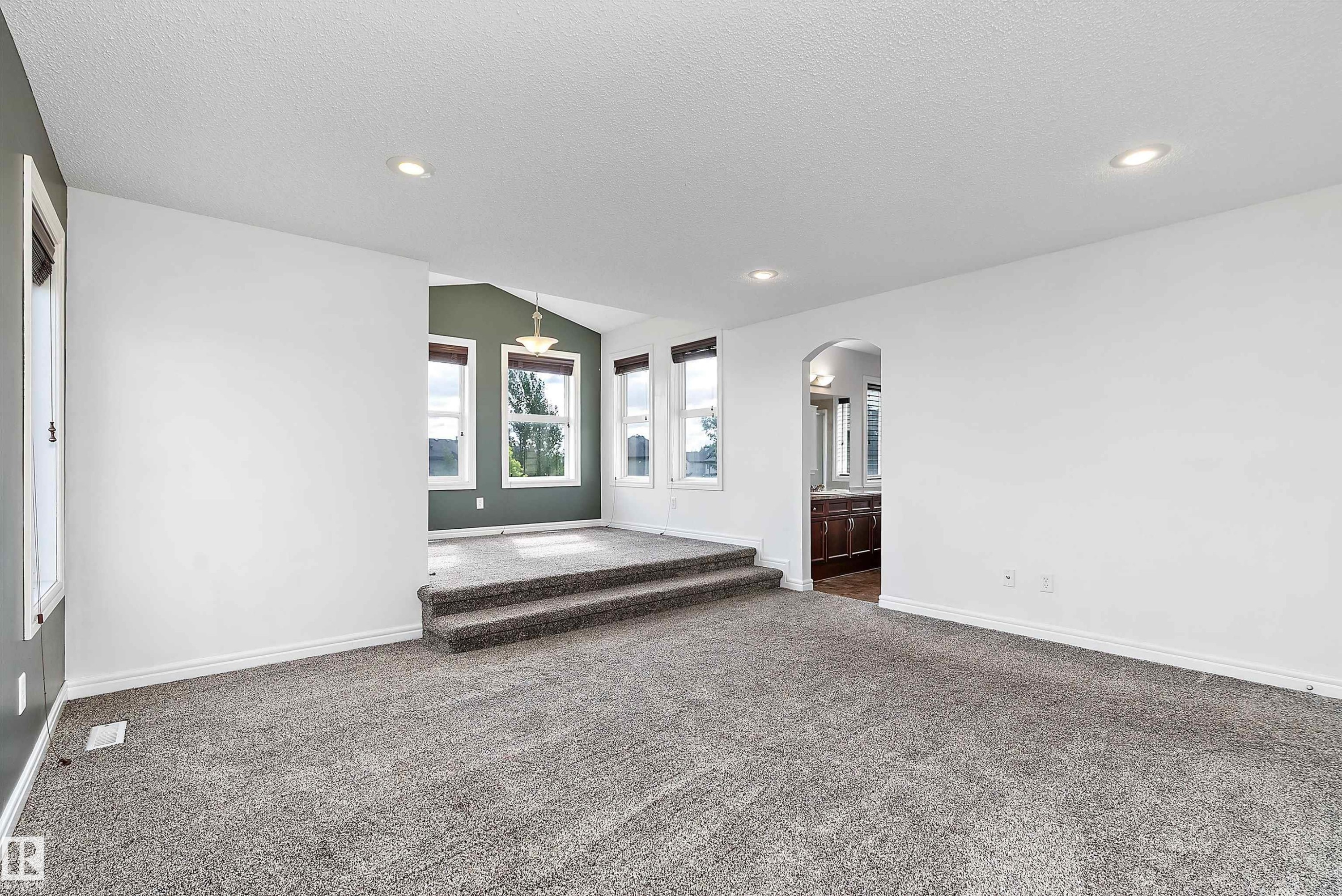 1103 115 Street Sw, Edmonton, AB - Indoor Photo Showing Other Room