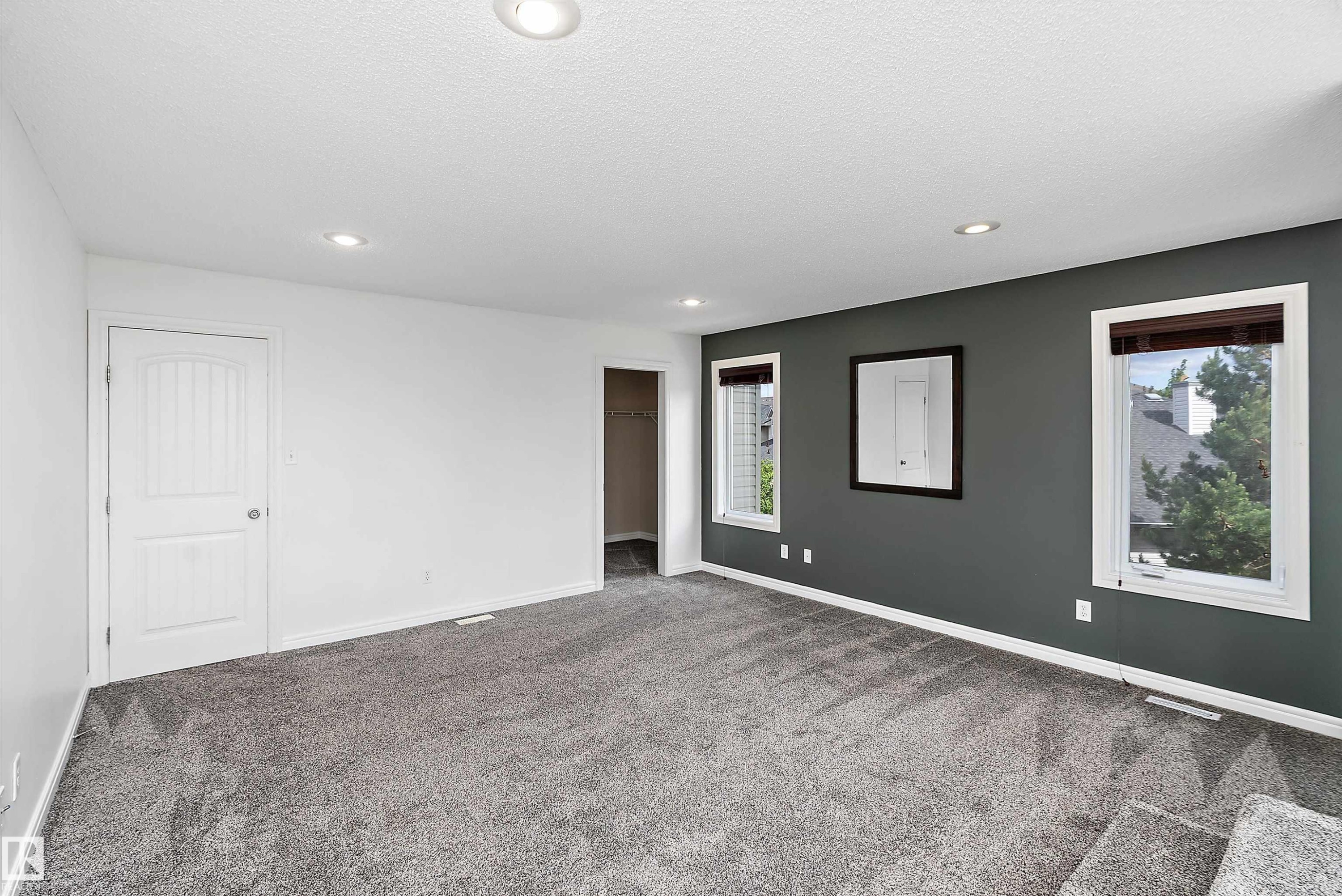 1103 115 Street Sw, Edmonton, AB - Indoor Photo Showing Other Room