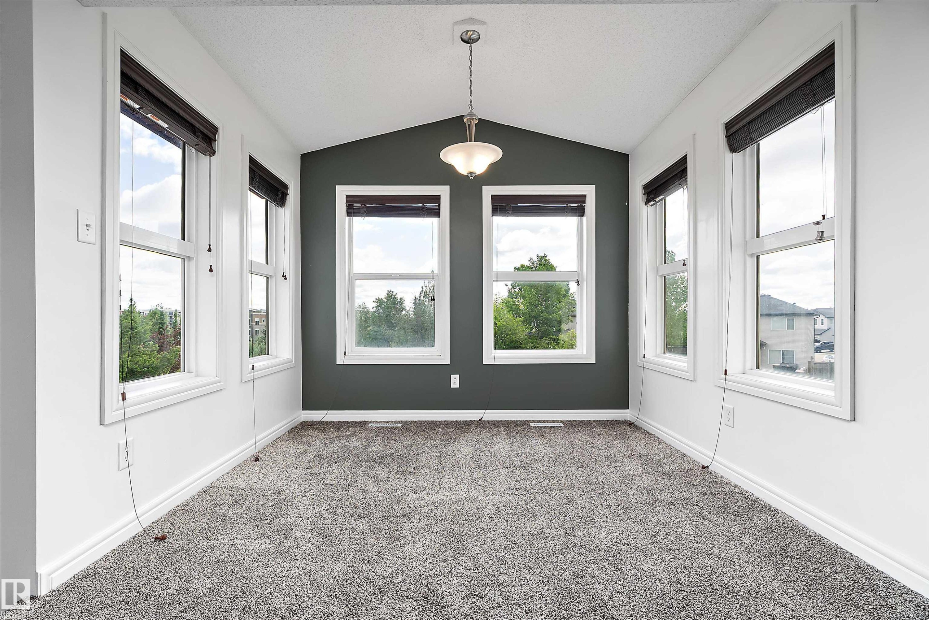 1103 115 Street Sw, Edmonton, AB - Indoor Photo Showing Other Room