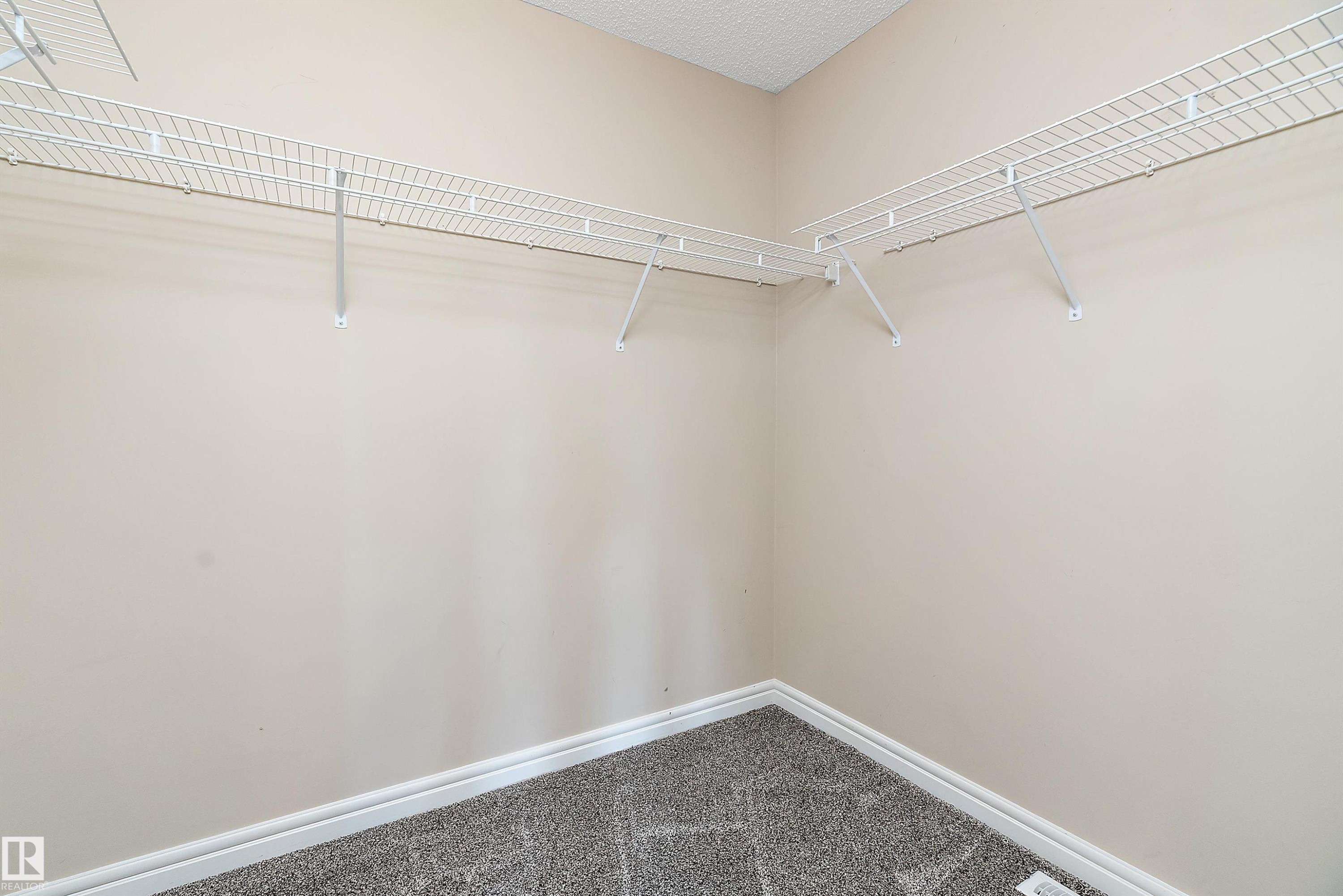 1103 115 Street Sw, Edmonton, AB - Indoor With Storage