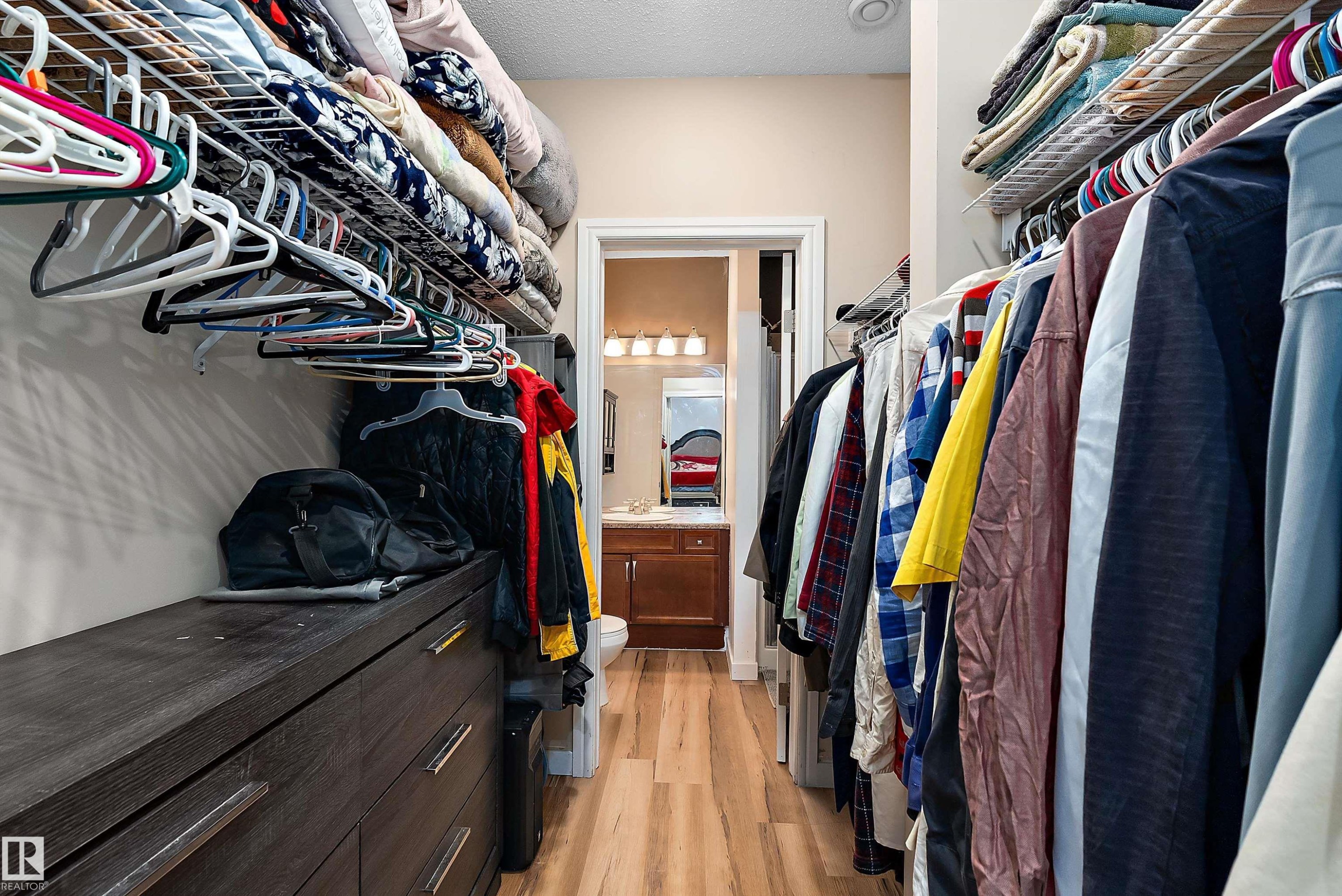 1103 115 Street Sw, Edmonton, AB - Indoor With Storage