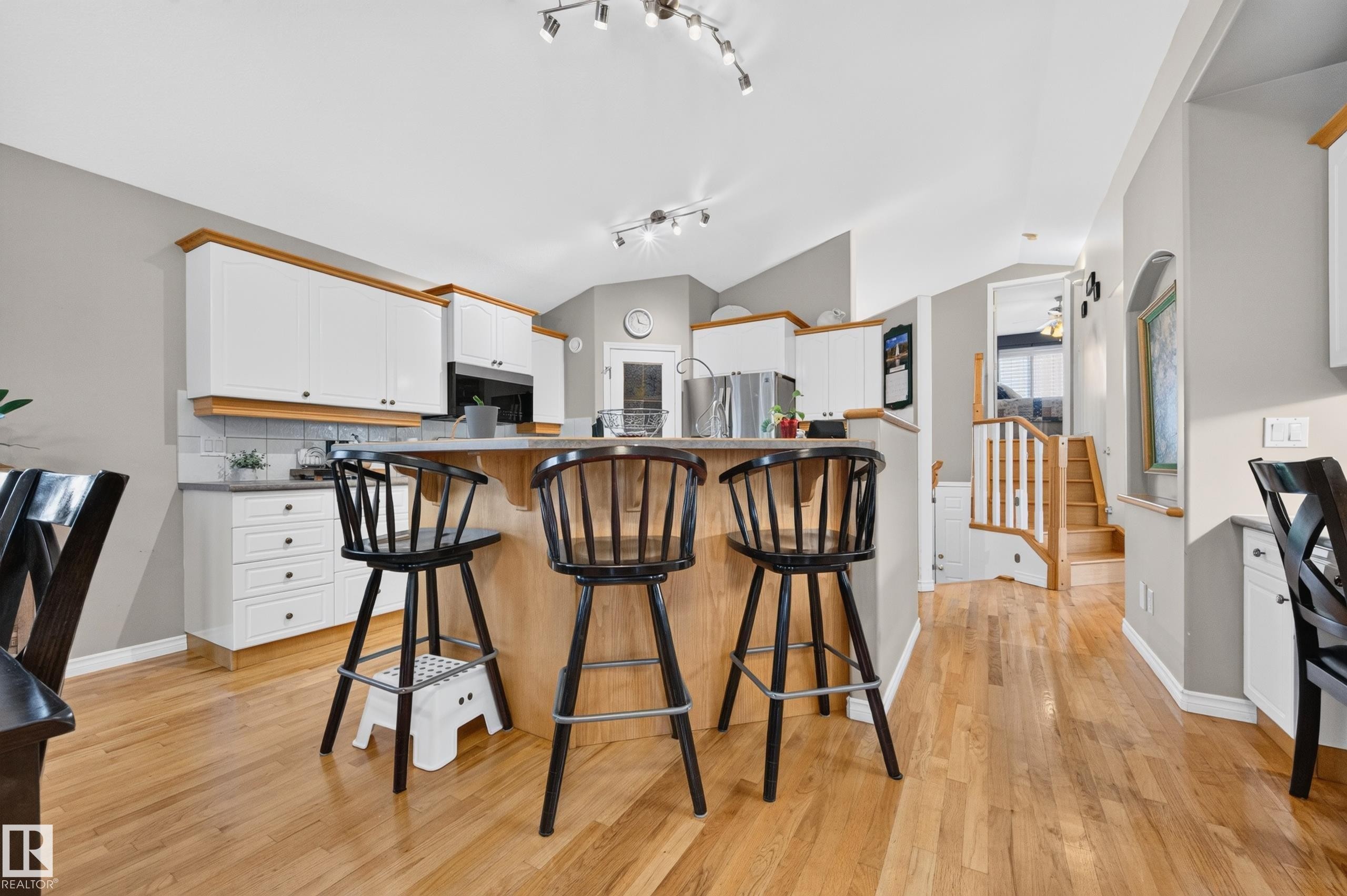 29 Second Avenue, Ardrossan, AB - Indoor