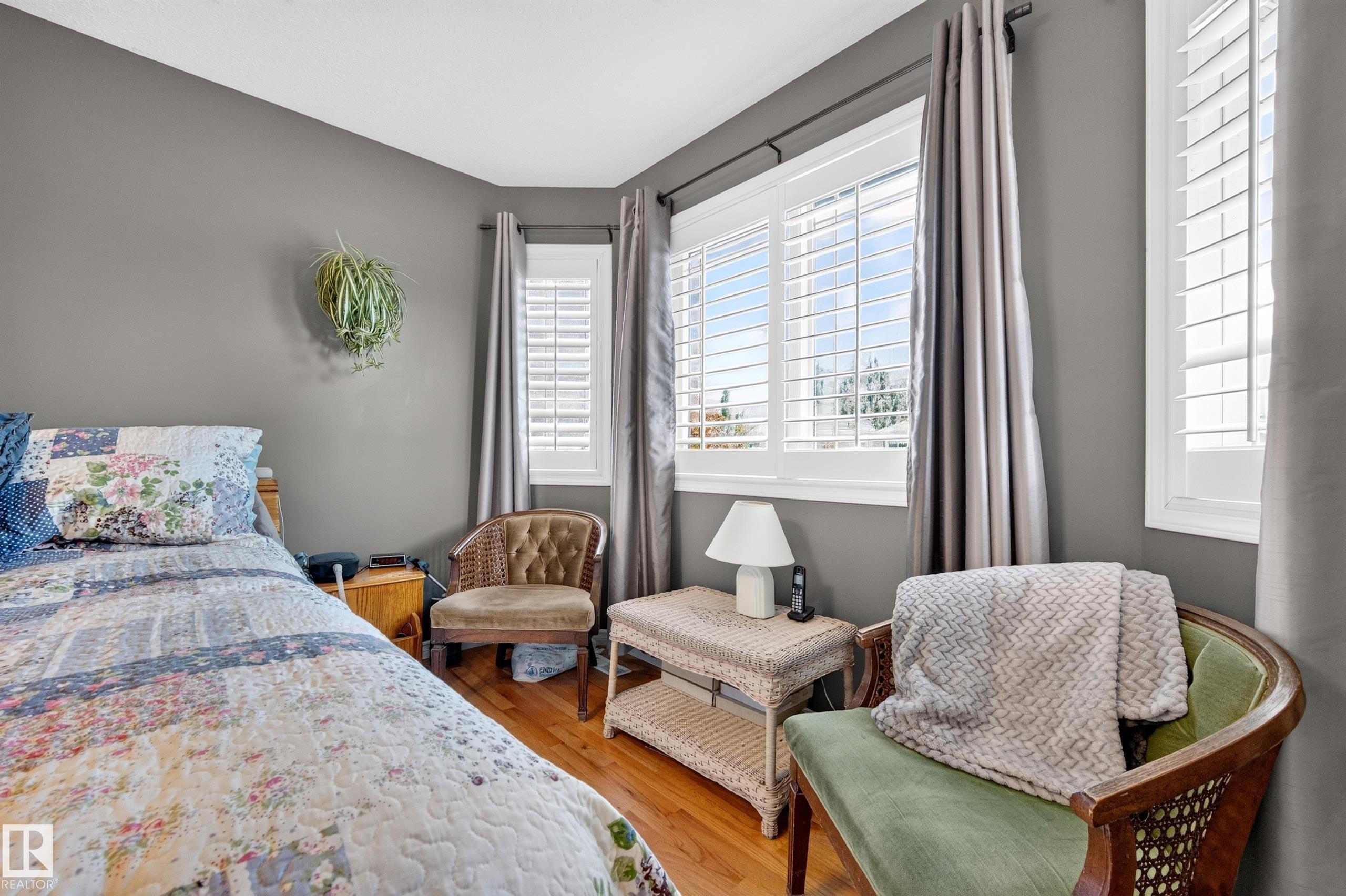 29 Second Avenue, Ardrossan, AB - Indoor Photo Showing Bedroom