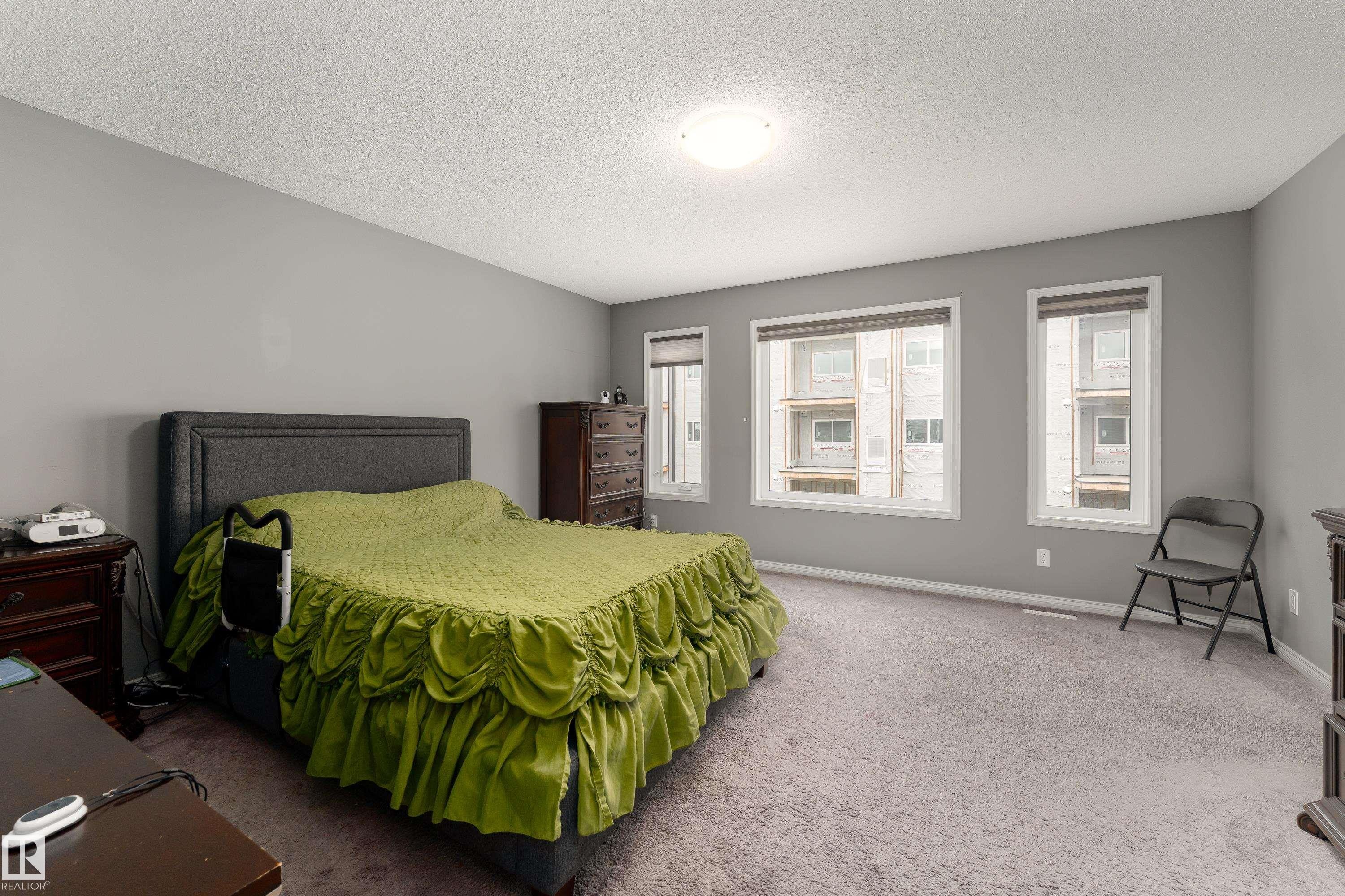 2055 Redtail Common Nw, Edmonton, AB - Indoor Photo Showing Bedroom