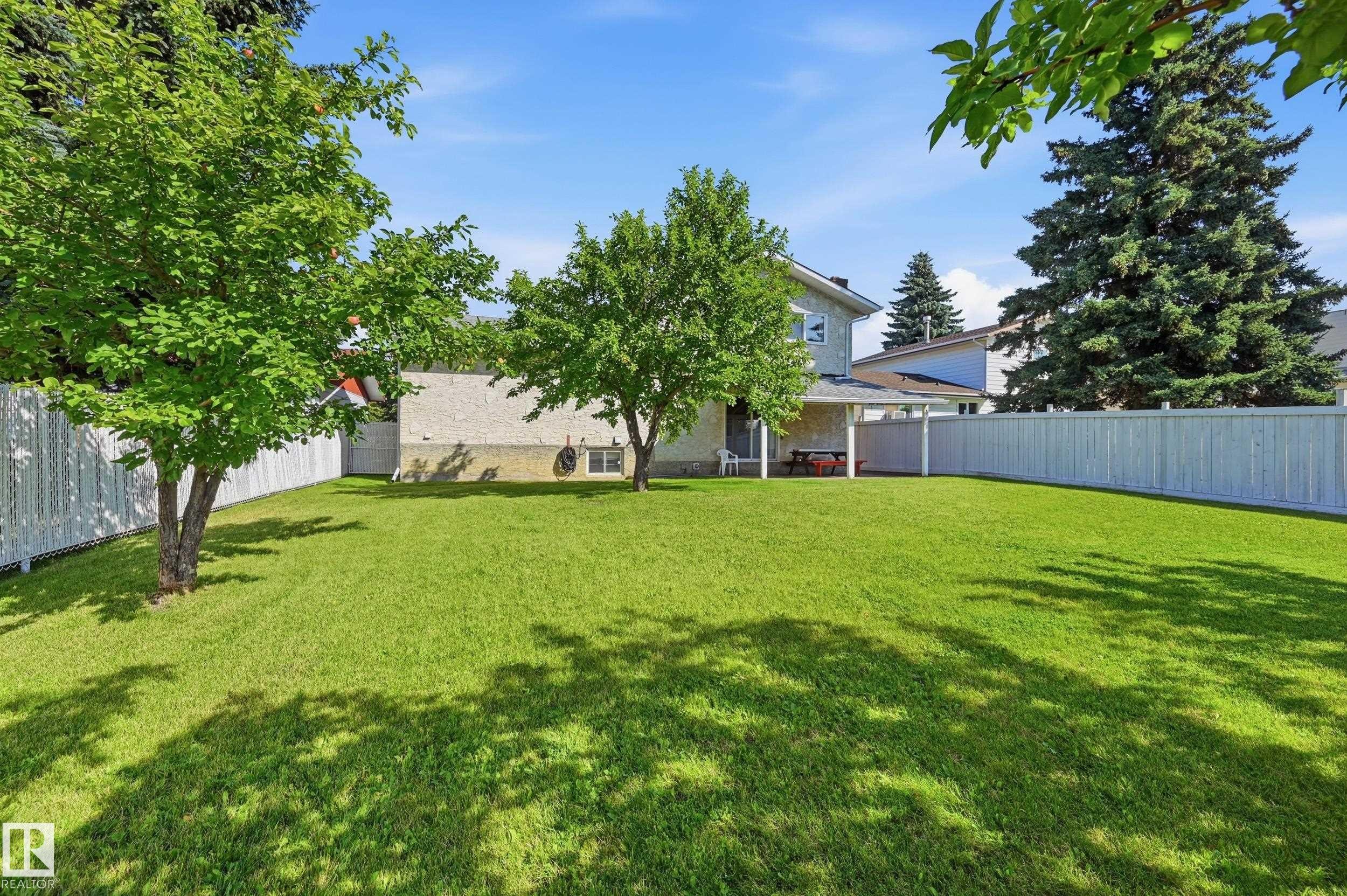 8119 24 Avenue Nw, Edmonton, AB