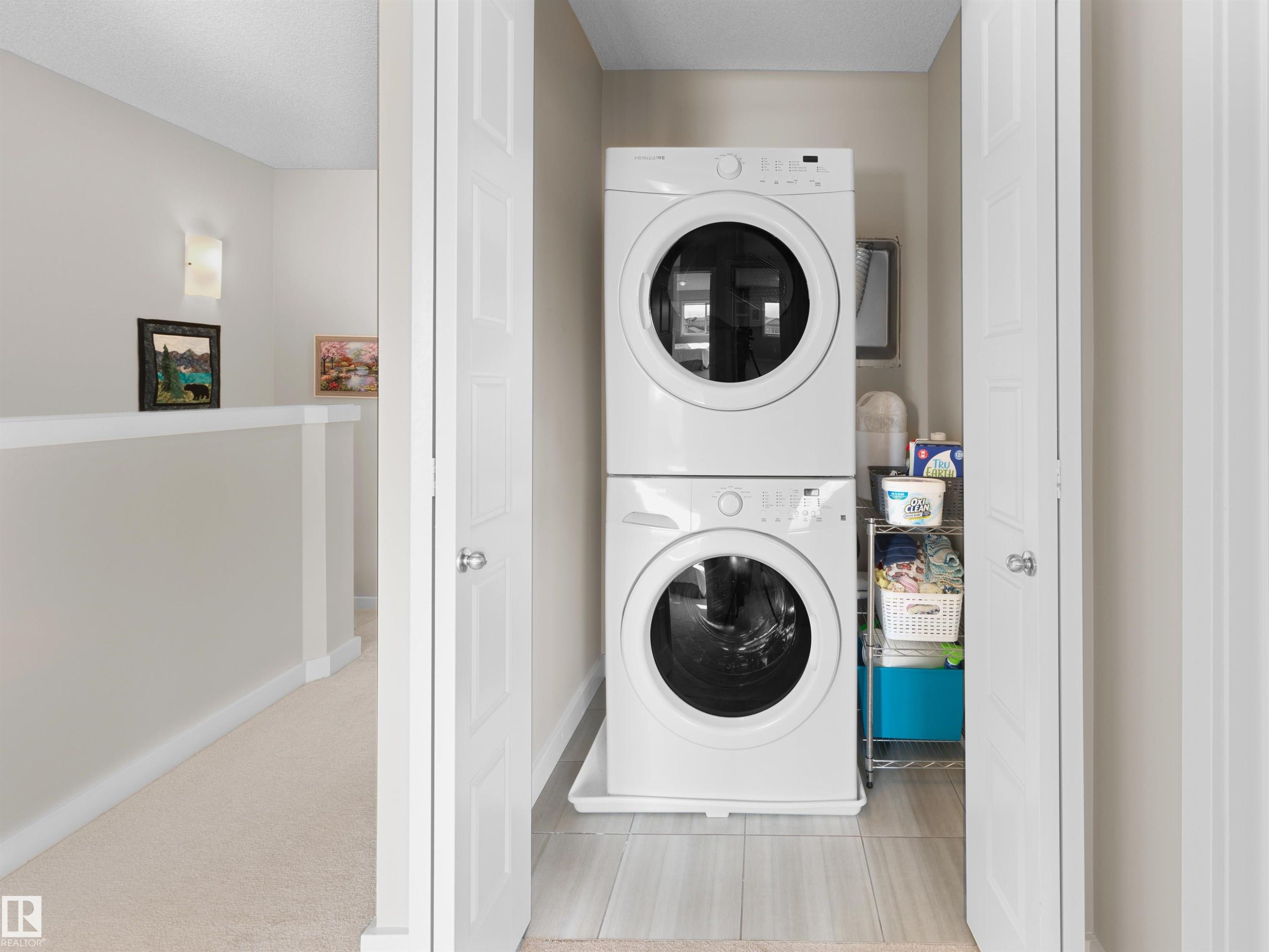 1626 33A Street Nw, Edmonton, AB - Indoor Photo Showing Laundry Room