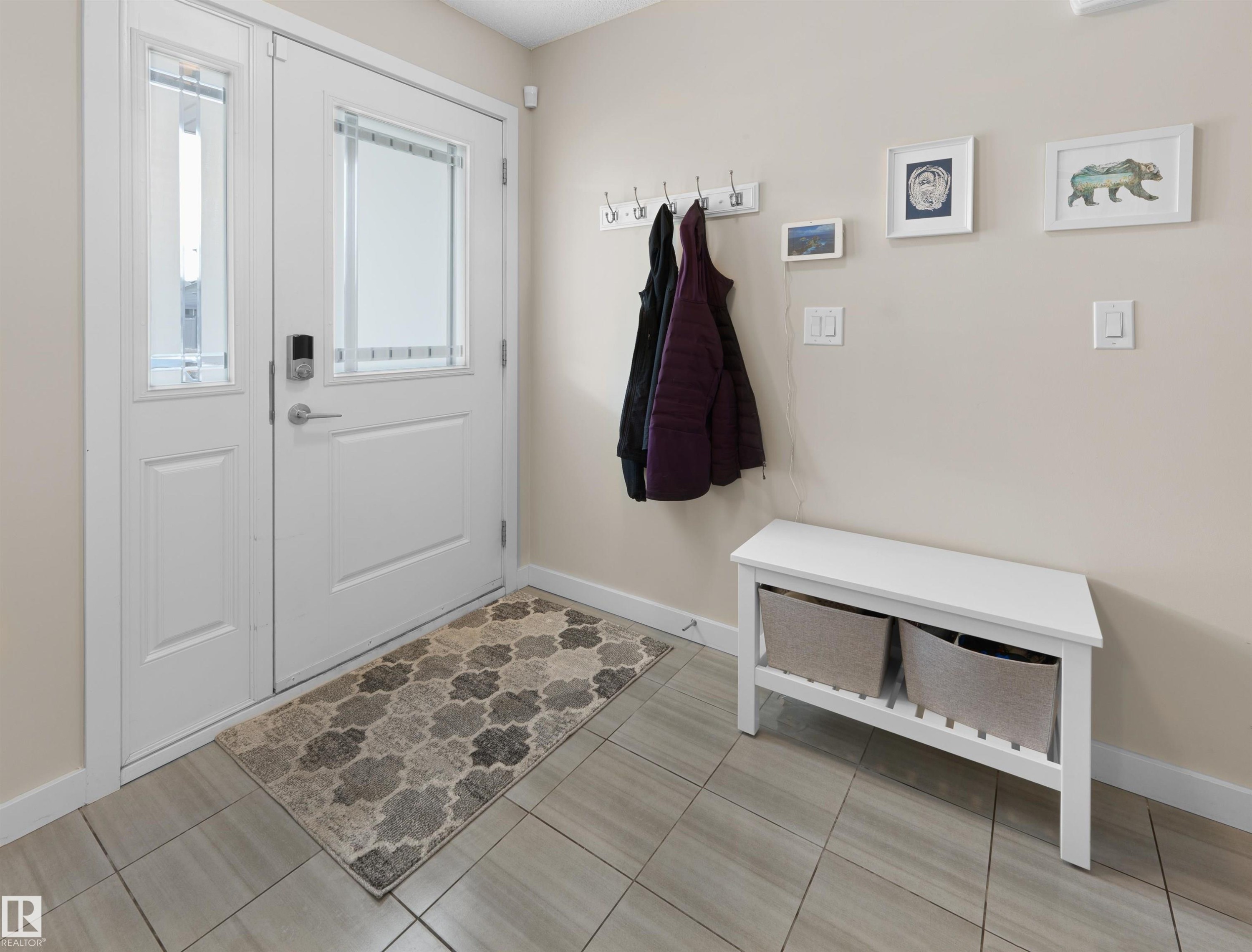 1626 33A Street Nw, Edmonton, AB - Indoor Photo Showing Other Room
