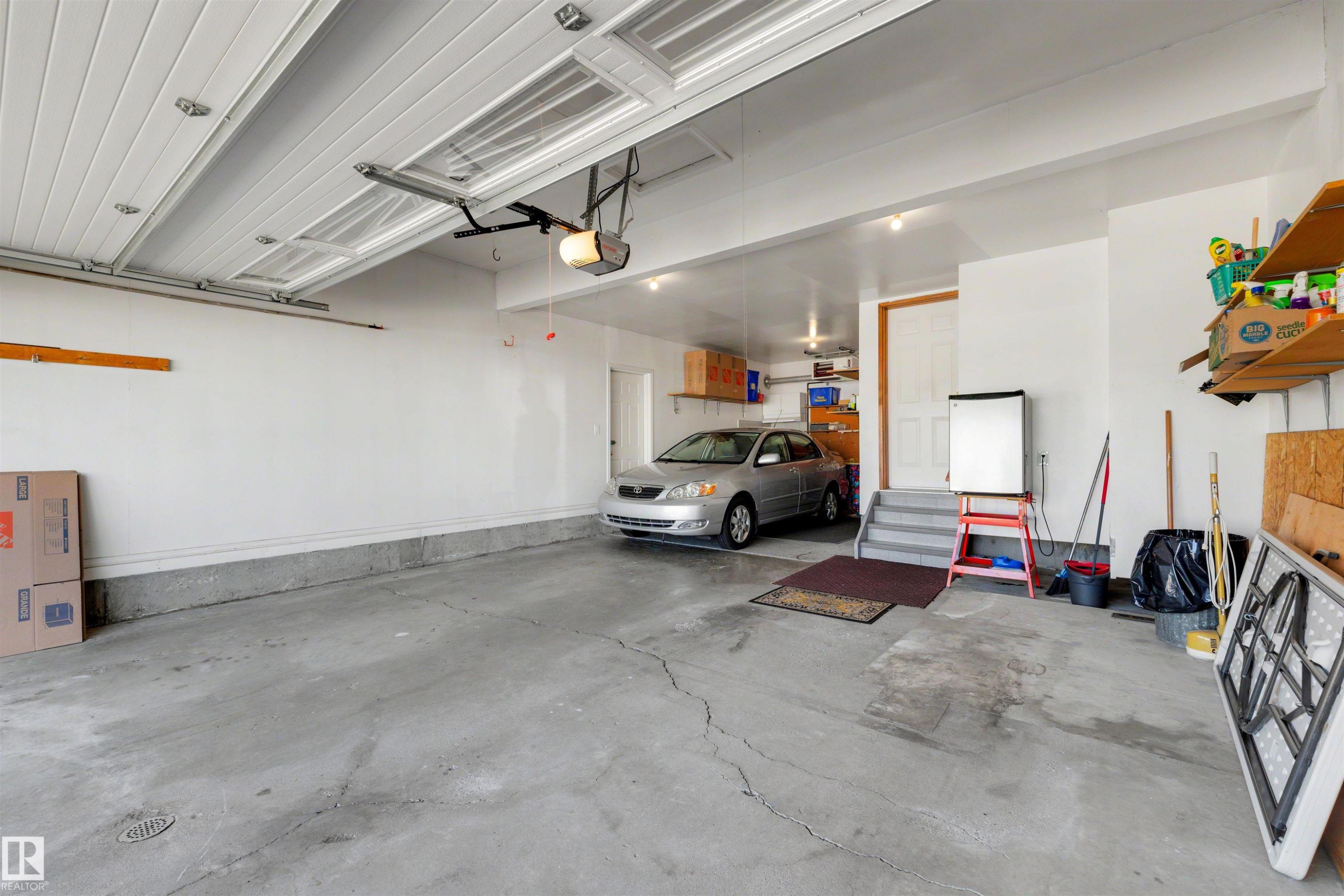 15304 74 Street Nw, Edmonton, AB - Indoor Photo Showing Garage