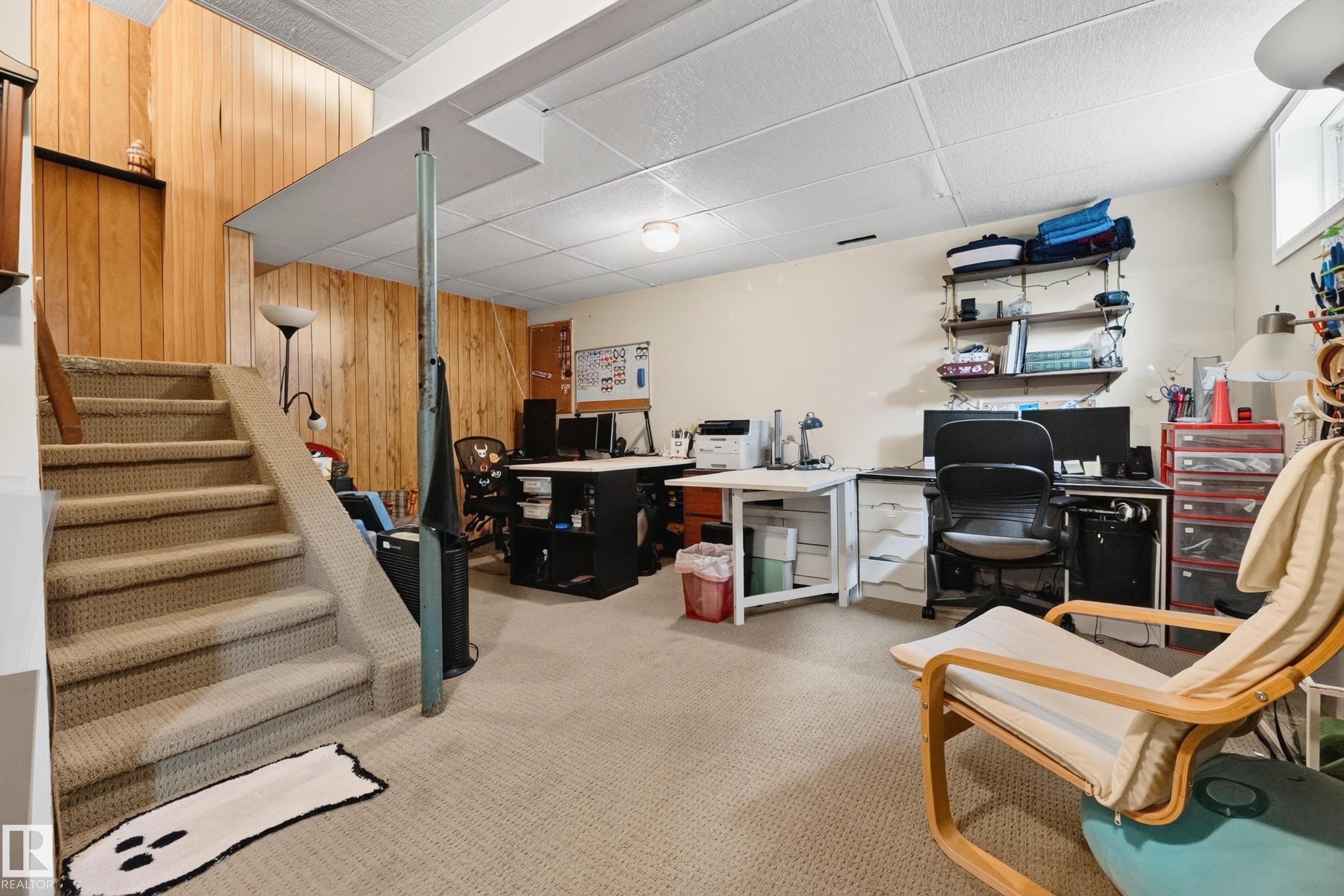 423 Kirkpatrick Crescent Nw, Edmonton, AB - Indoor