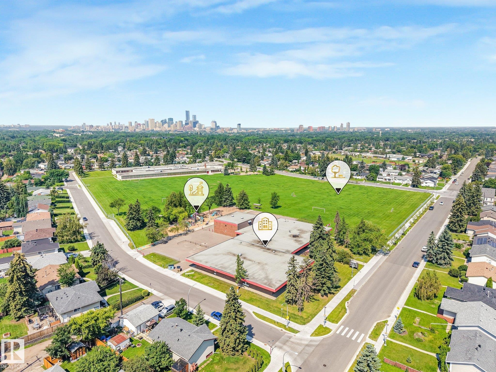 5914 91 Avenue Nw, Edmonton, AB - Outdoor With View