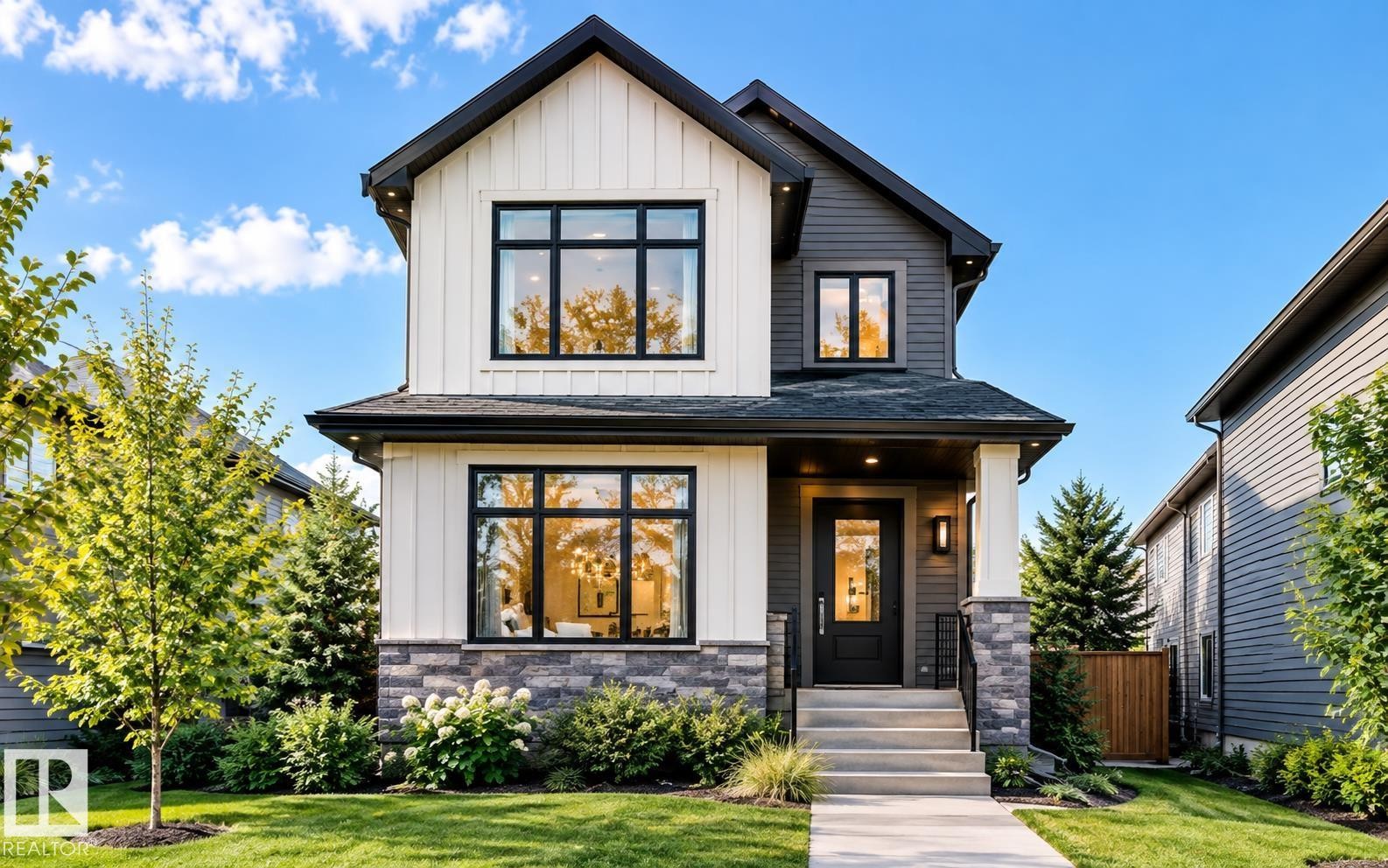 554 Ashgrove Circle, Leduc, AB - Outdoor With Facade
