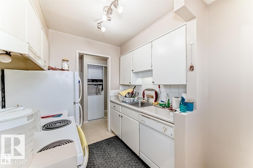 #104 11455 41 Av Nw, Edmonton, AB - Indoor