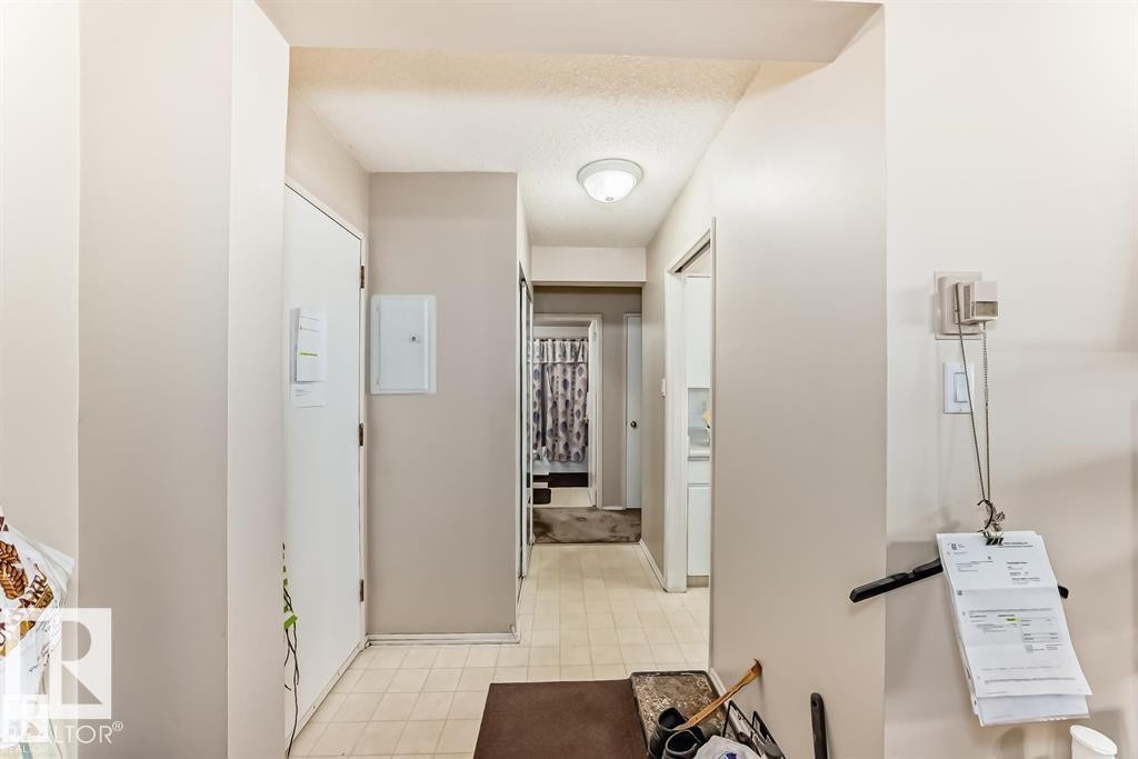 #104 11455 41 Av Nw, Edmonton, AB - Indoor Photo Showing Laundry Room