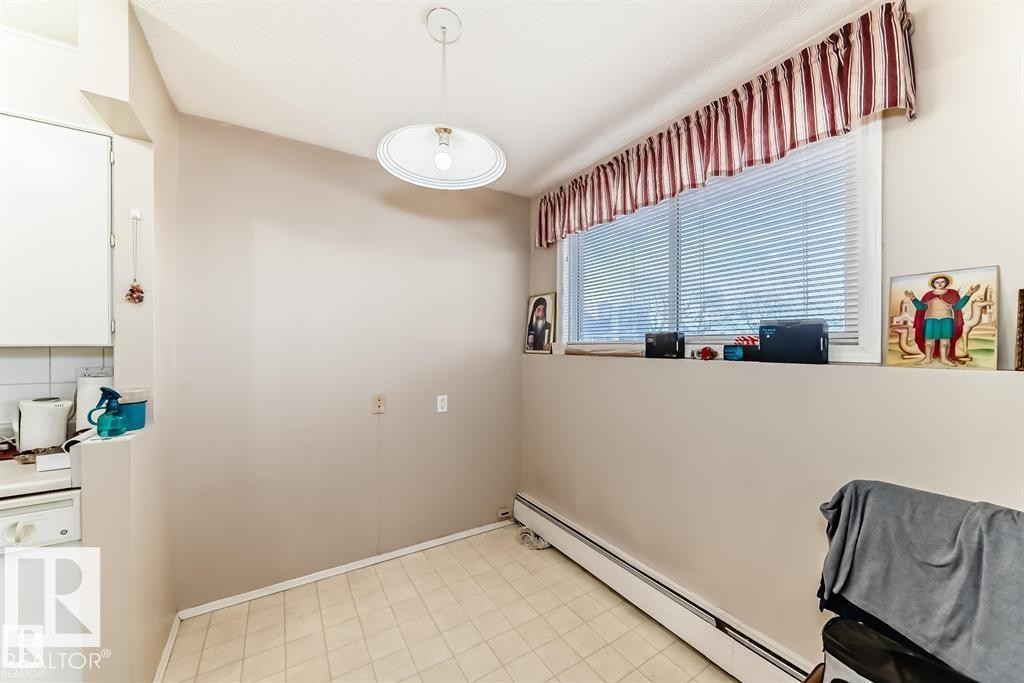 #104 11455 41 Av Nw, Edmonton, AB - Indoor Photo Showing Other Room