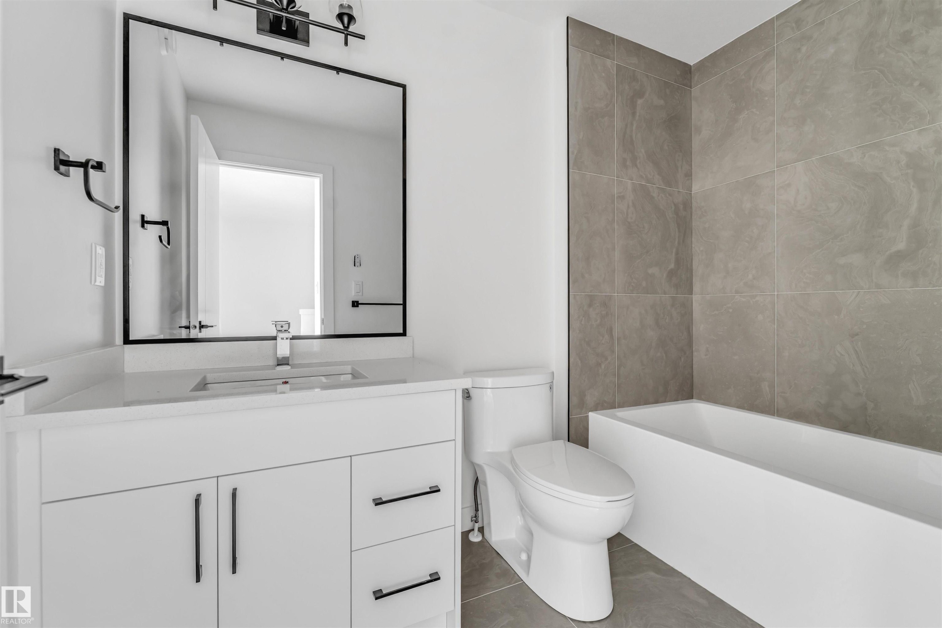 536 Ashgrove Circle, Leduc, AB - Indoor Photo Showing Bathroom