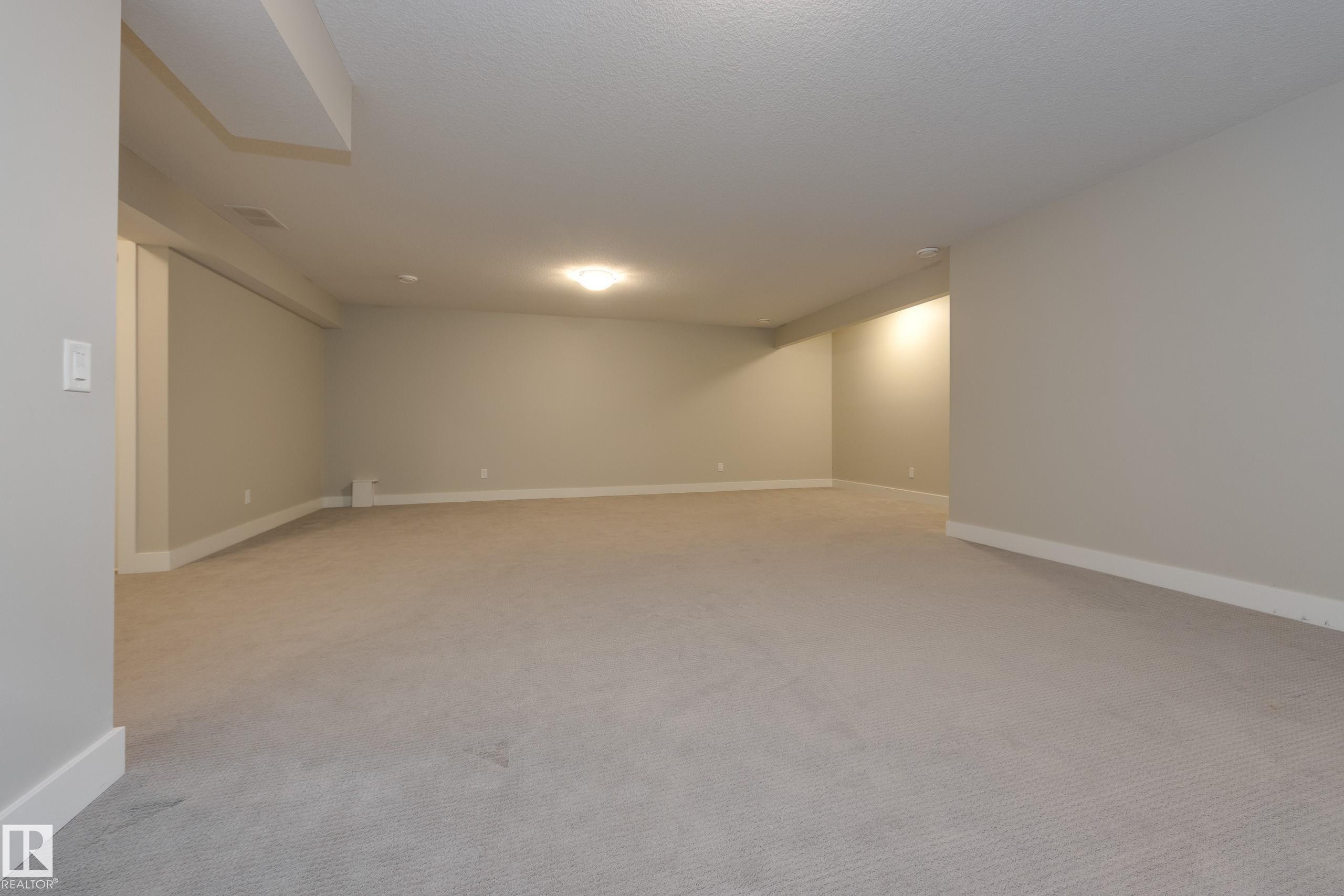 7473 Colonel Mewburn Road Nw, Edmonton, AB - Indoor Photo Showing Other Room