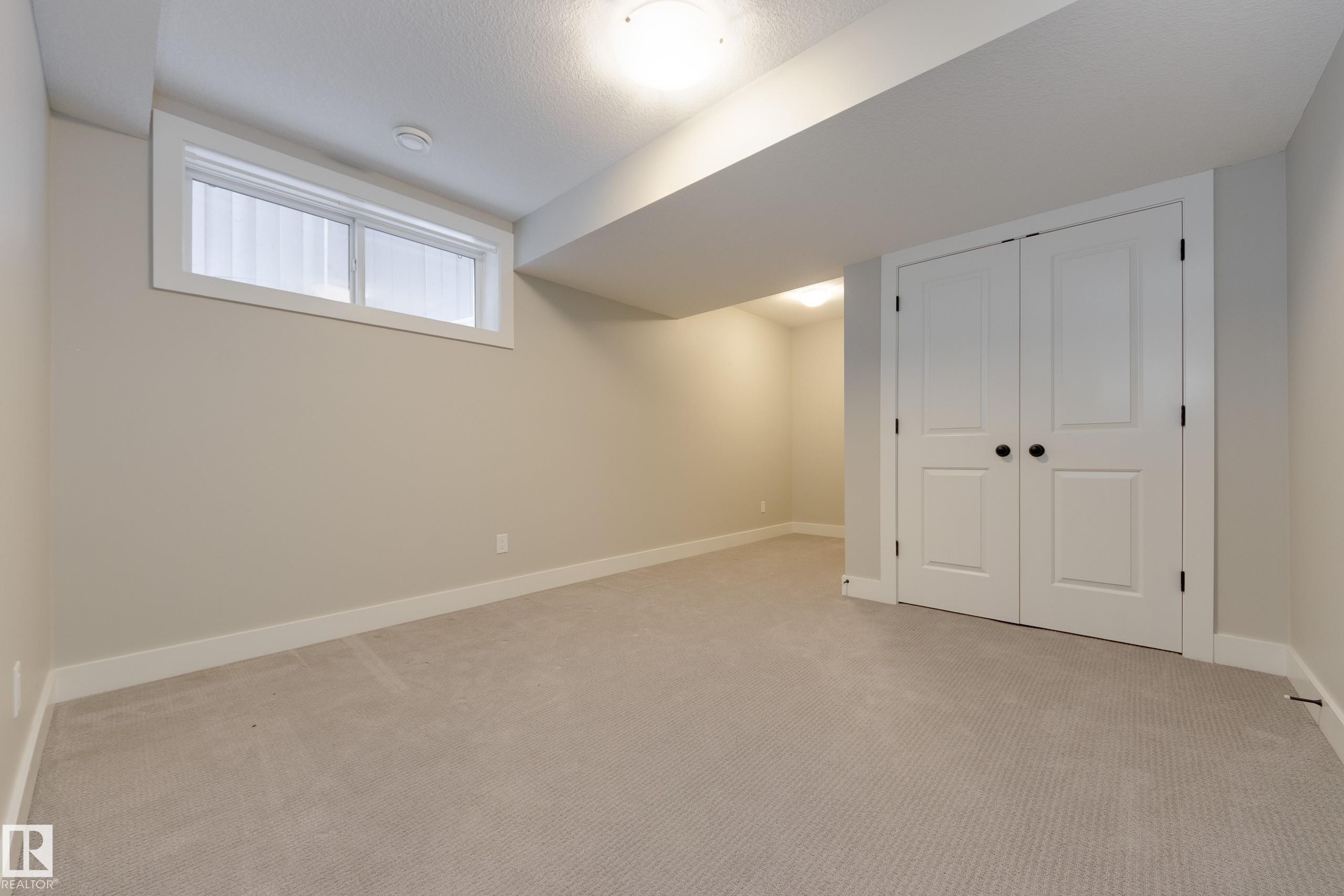7473 Colonel Mewburn Road Nw, Edmonton, AB - Indoor Photo Showing Other Room