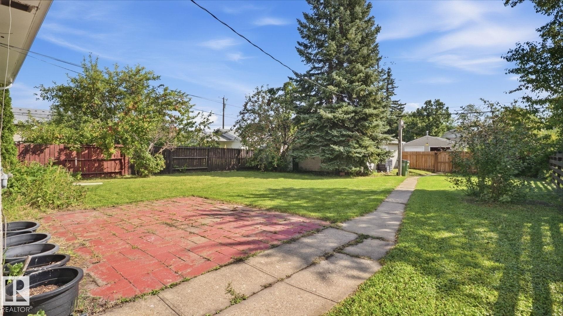 11415 106 Street Nw, Edmonton, AB - Outdoor