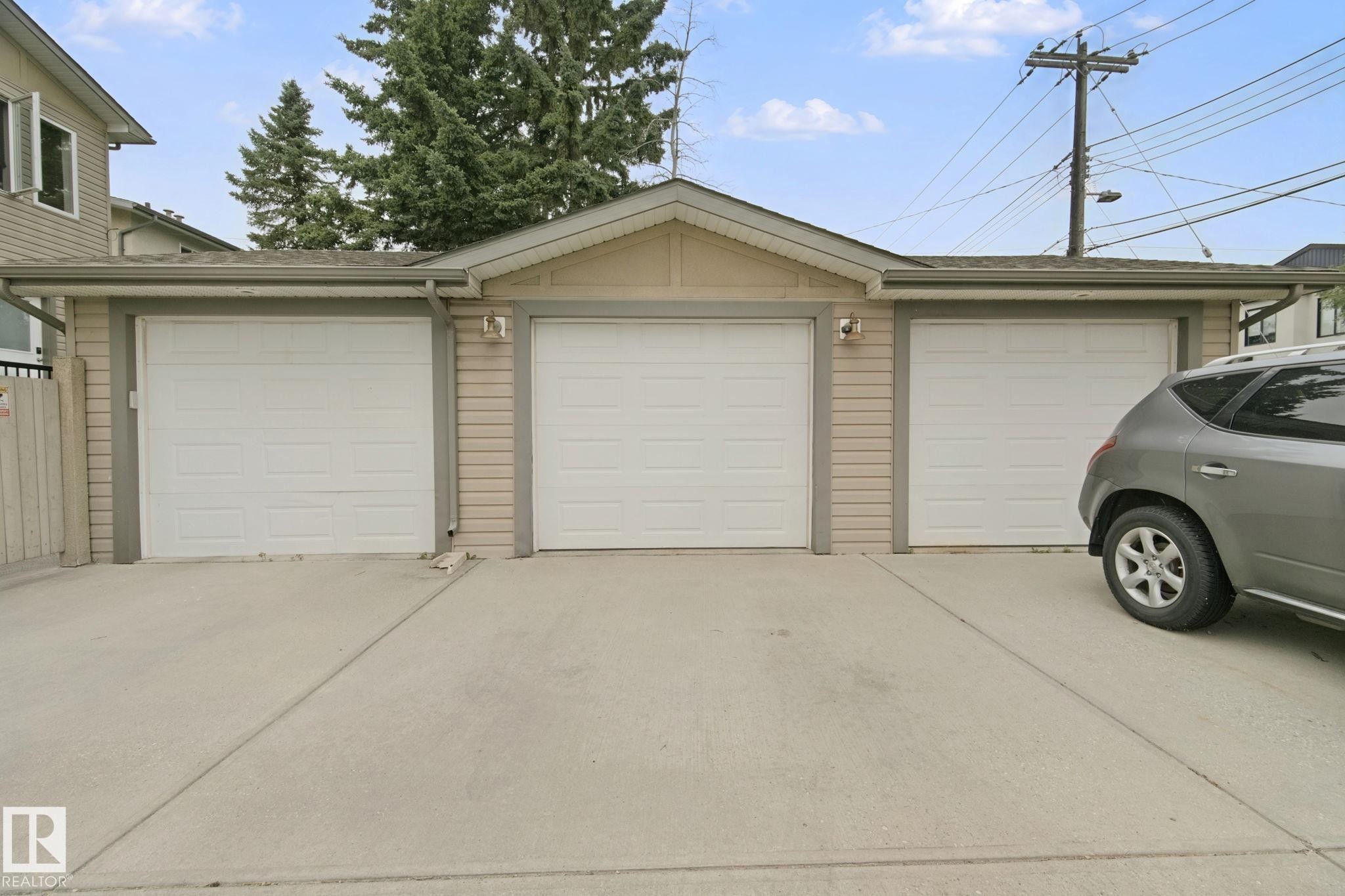 10416 69 Avenue Nw, Edmonton, AB - Outdoor With Exterior